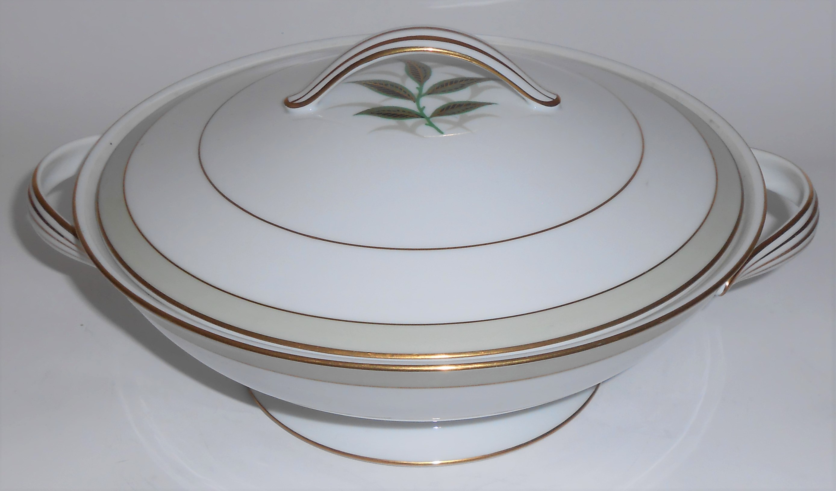 Noritake Porcelain China Greenbay W/Gold Covered Veg