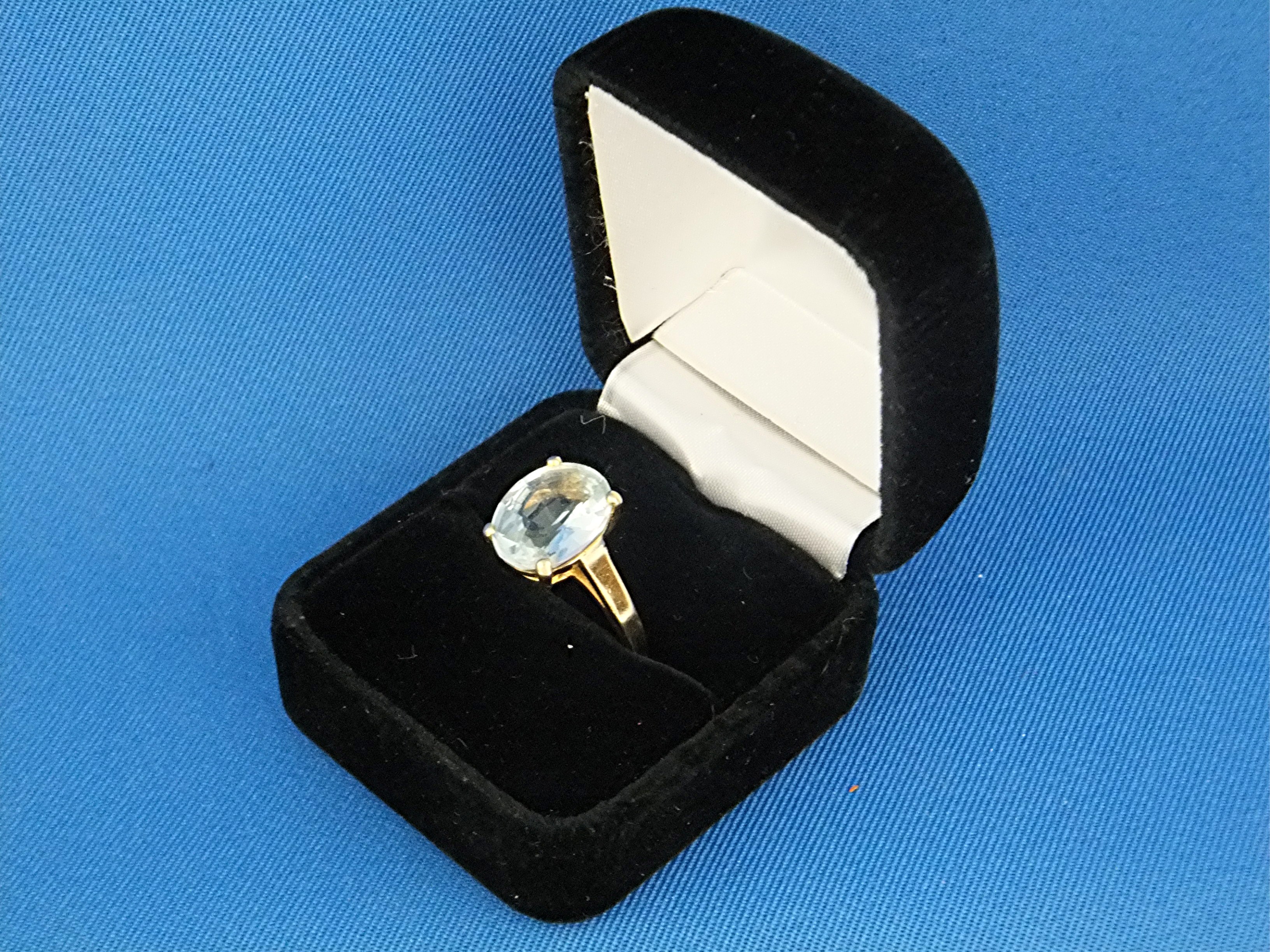 14K Yellow Gold 3ct Oval Aquamarine