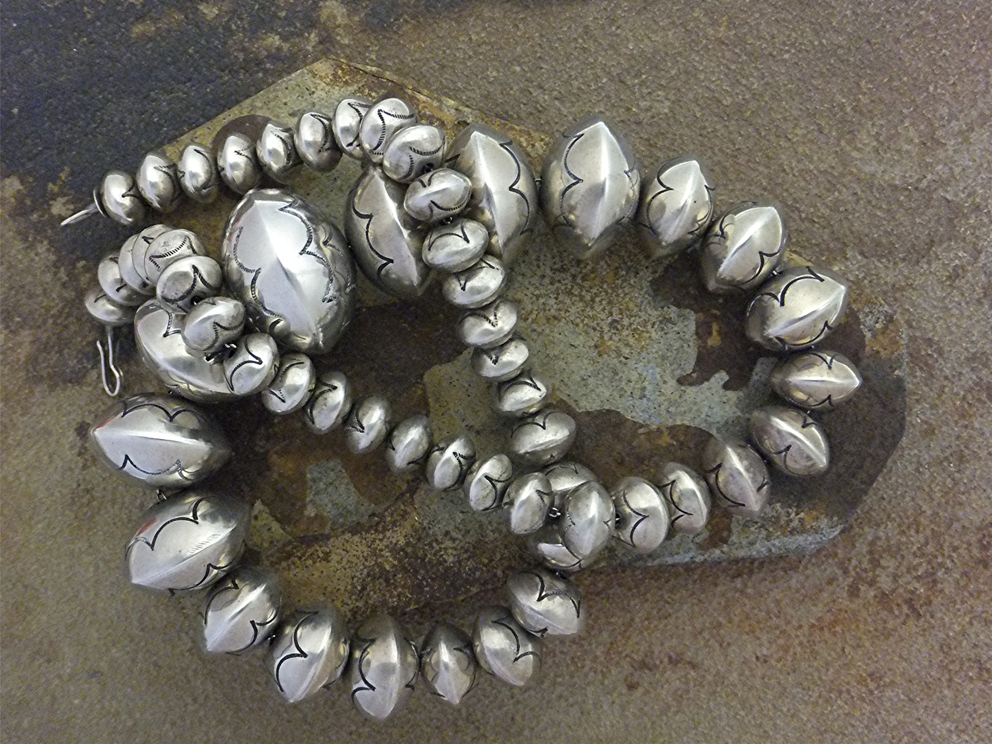 Navajo Pearls Sterling Silver Signed RY 126 Grams