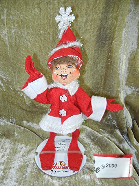 Annalee 10 inch Elf - 2009