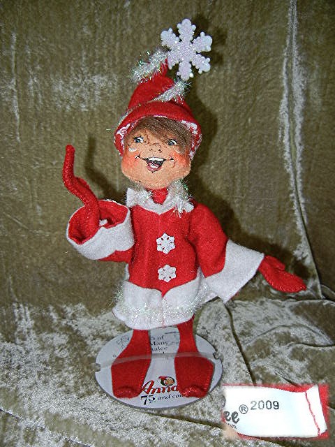 Annalee 10 inch Elf - 2009