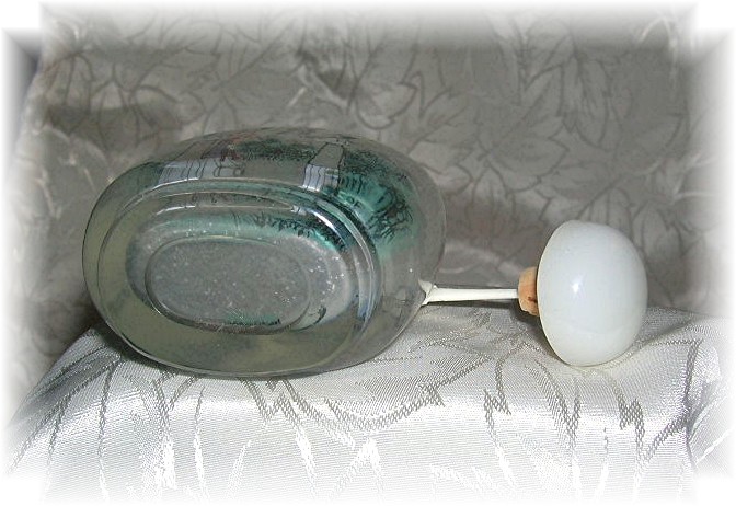 SNUFF BOTTLE with Reverse painting