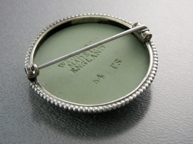 Cameo Wegwood Sterling Silver Brooch England
