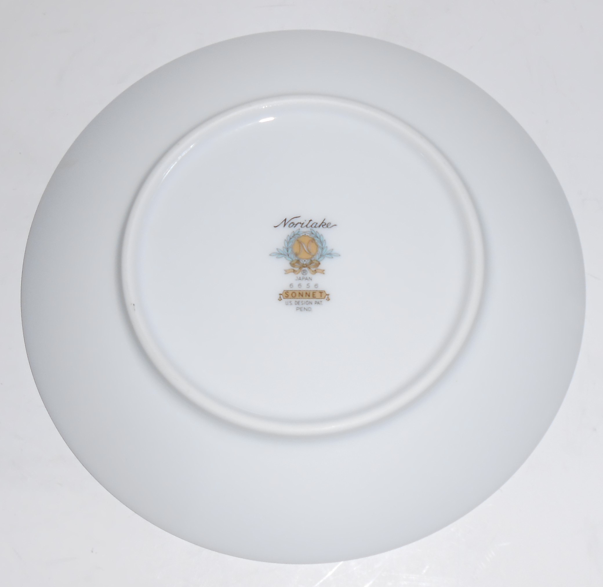 Noritake Porcelain China Sonnet w/ Platinum Band Bread