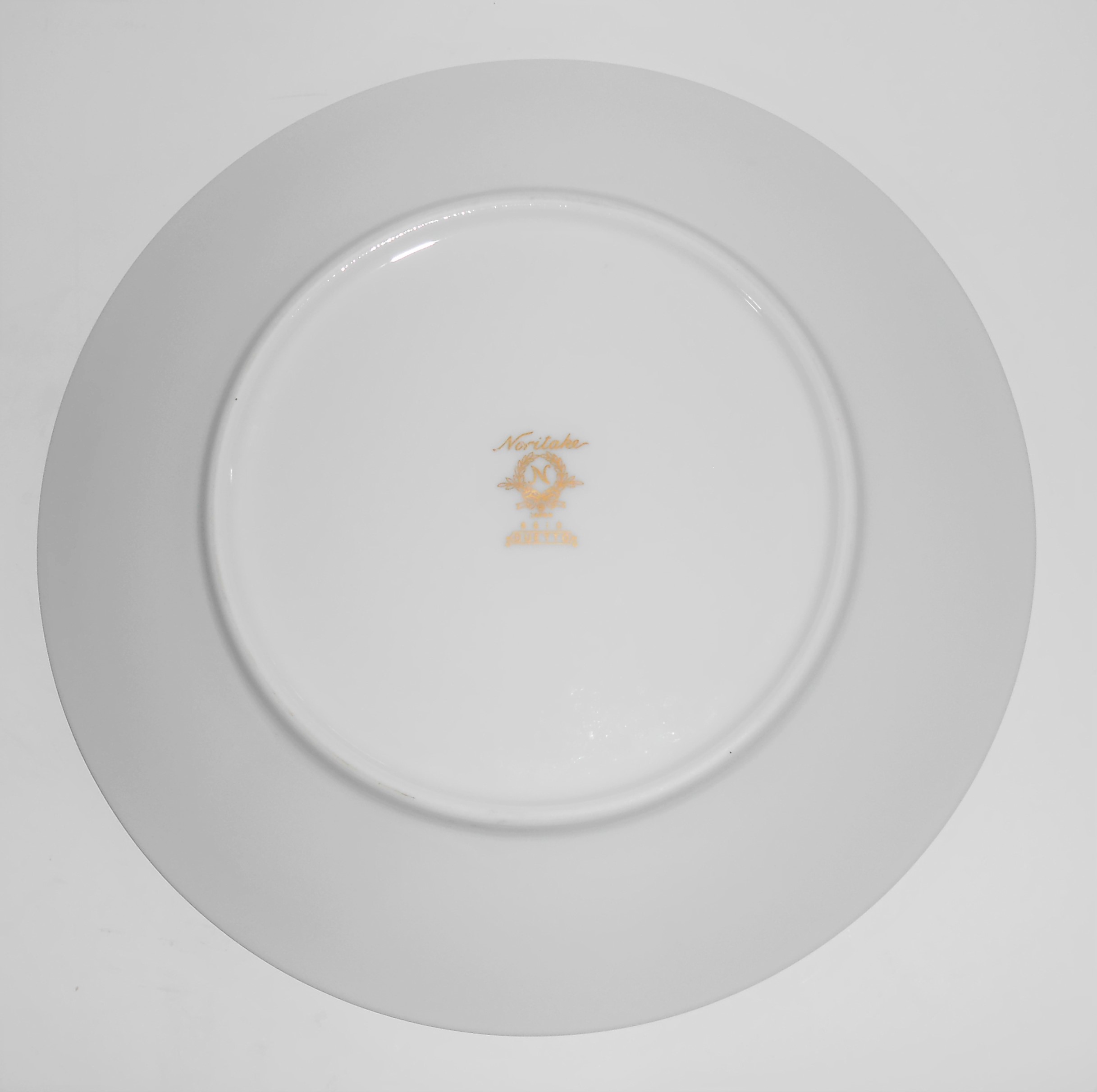 Noritake Porcelain China Duetto W/Gold Salad Plate