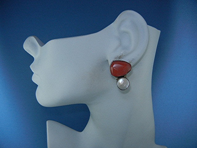 Emma Lincoln Sterling Silver Rose Quartz Pearl Clip Ear