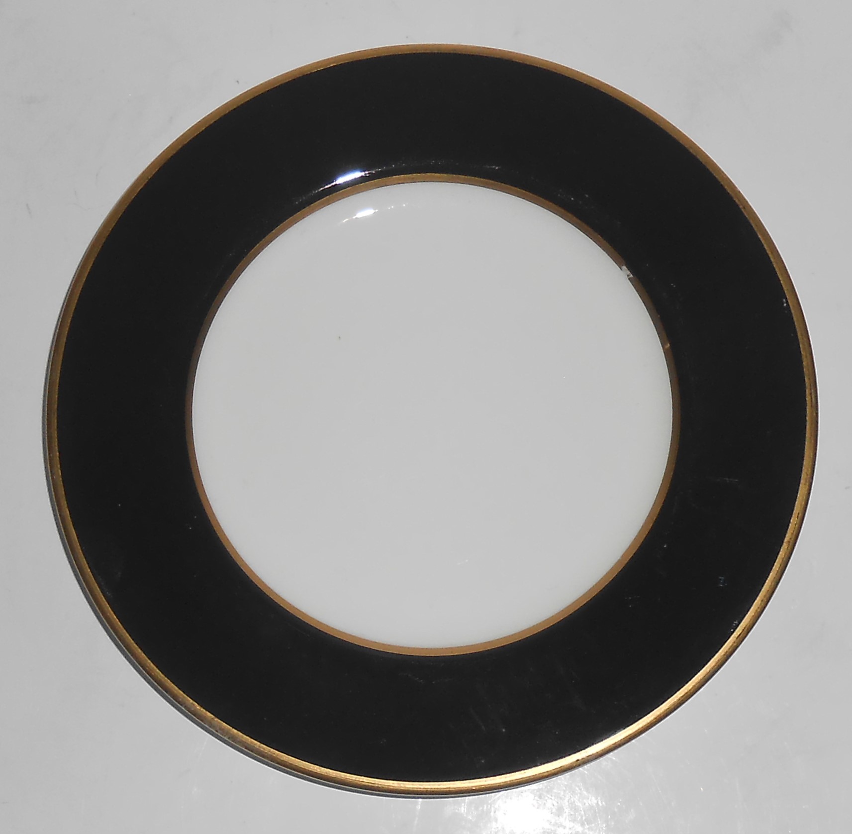 Mikasa Fine China Black Onyx w/Gold Bread Plate