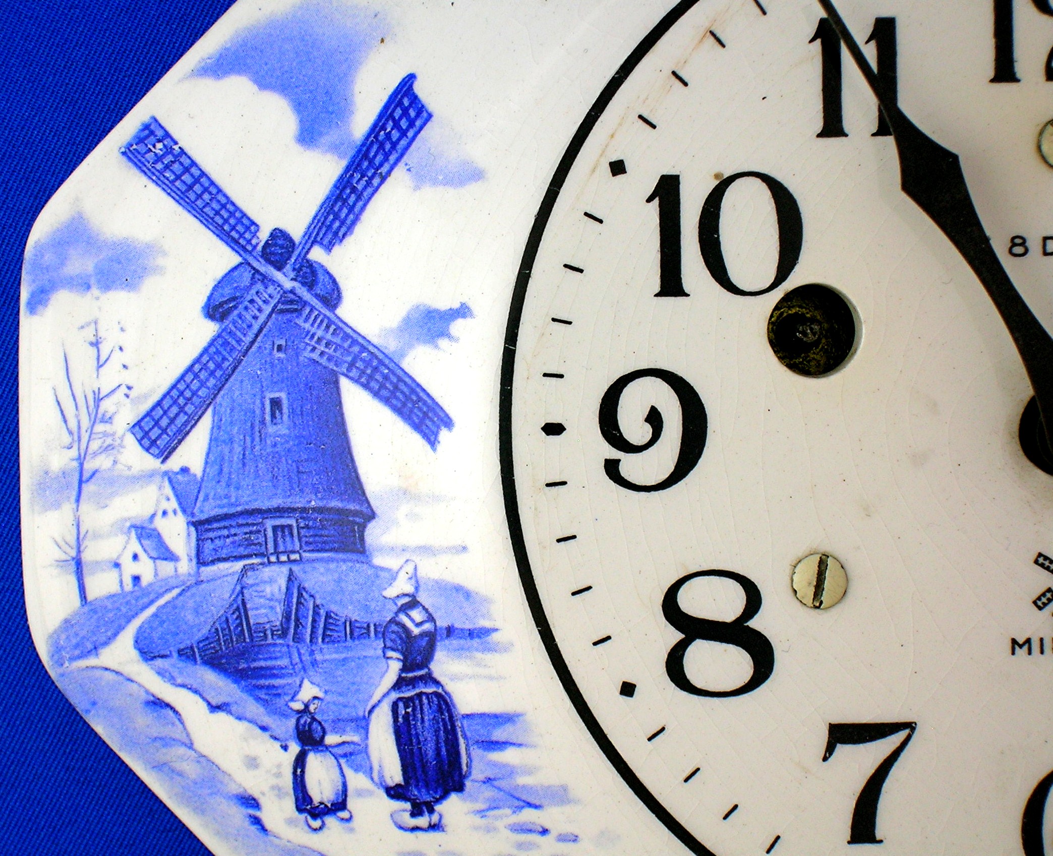 Clock Key Wind 8 Day Miller Porcelain Dutch Figures