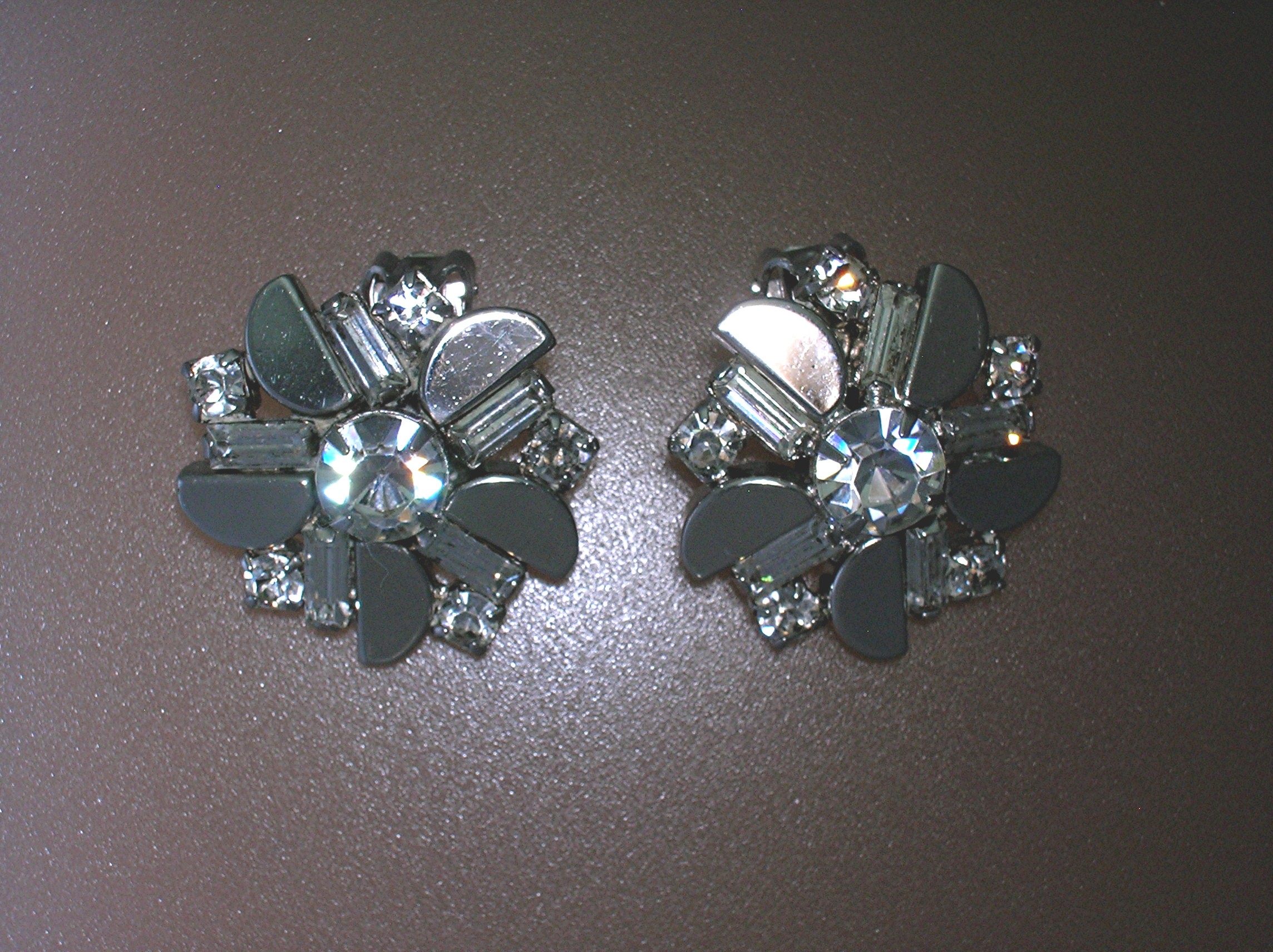 Earrings KRAMER Round Crystal and  Bagette  Silver Clip