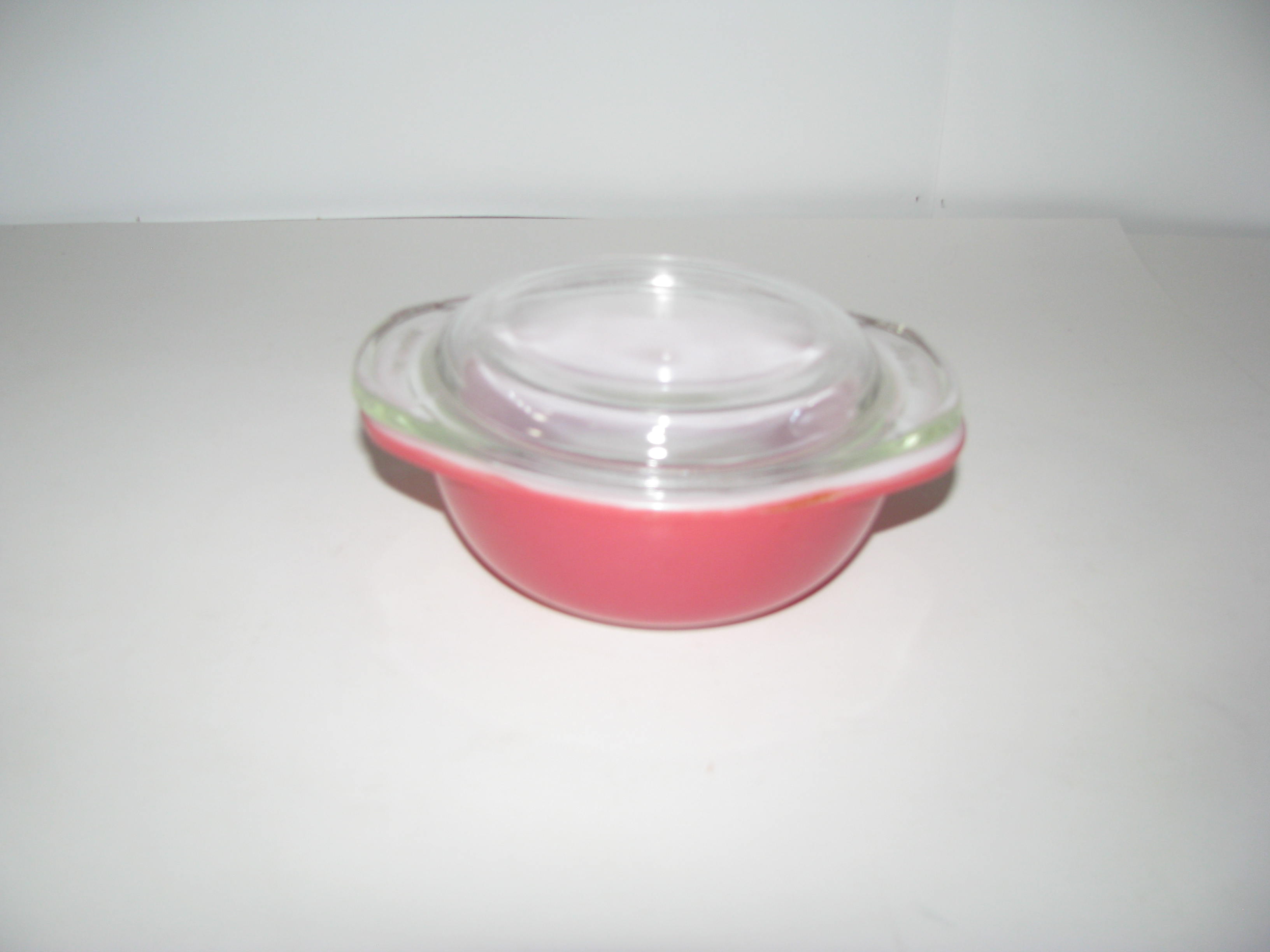 Vintage Pyrex Flamingo Pink 080 8oz Dish with Lid