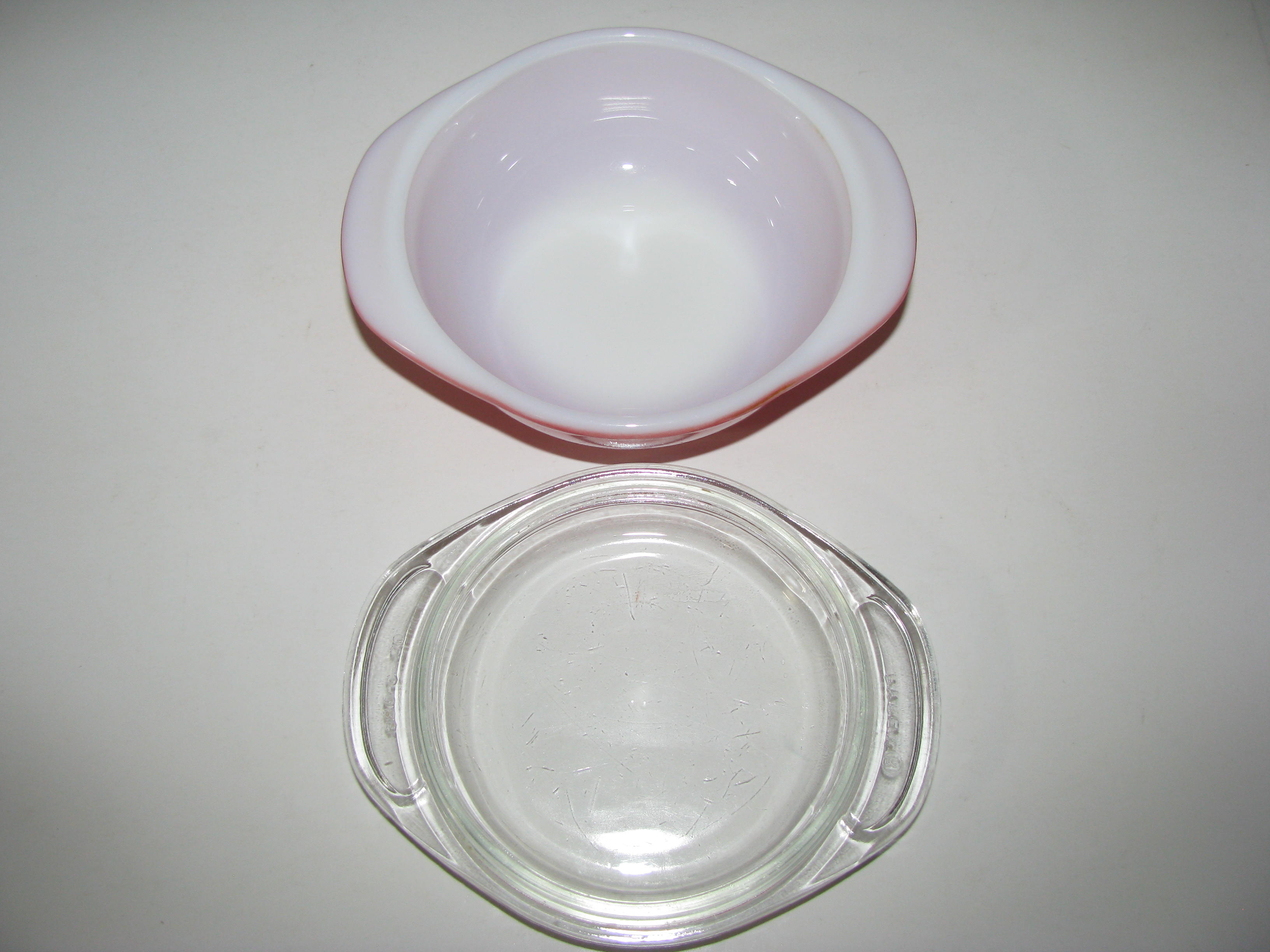 Vintage Pyrex Flamingo Pink 080 8oz Dish with Lid