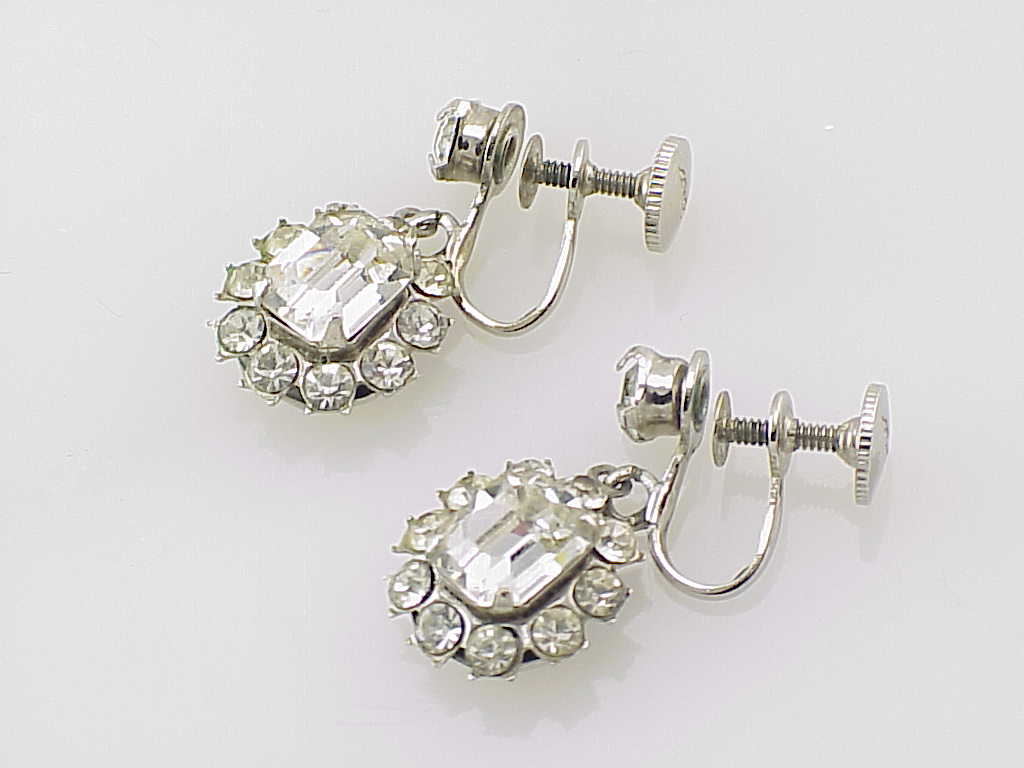 Vintage Coro Dangling Rhinestone Screw Back Earrings