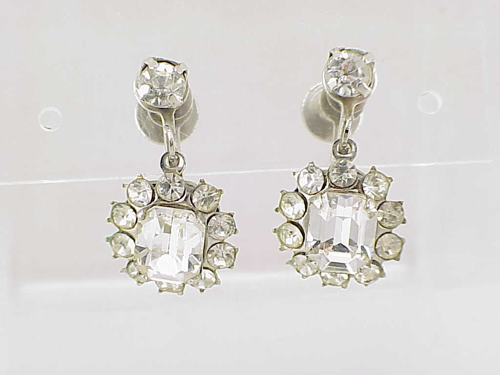 Vintage Coro Dangling Rhinestone Screw Back Earrings