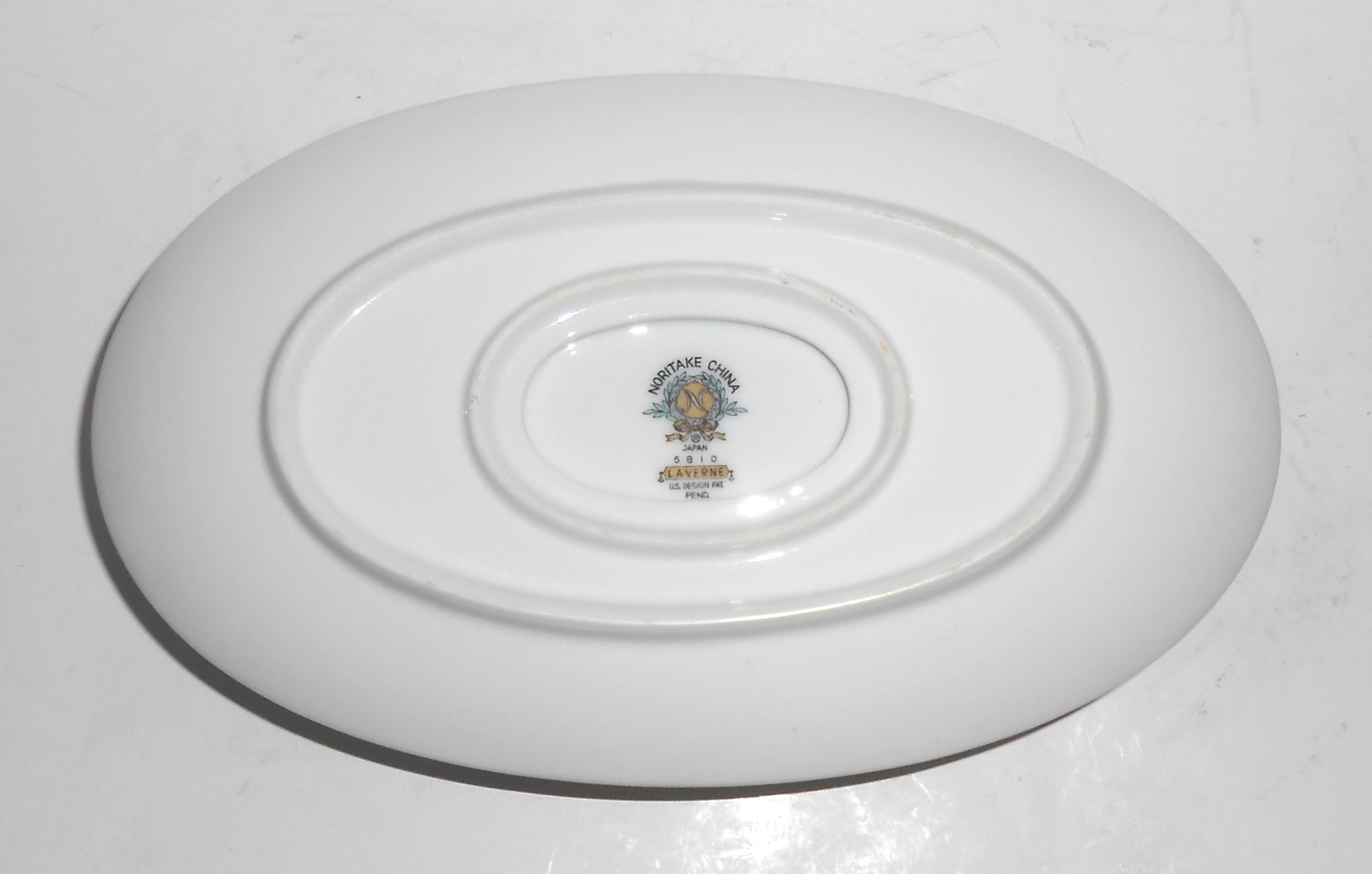 Noritake China Porcelain Laverne Gold Band Gravy Bowl