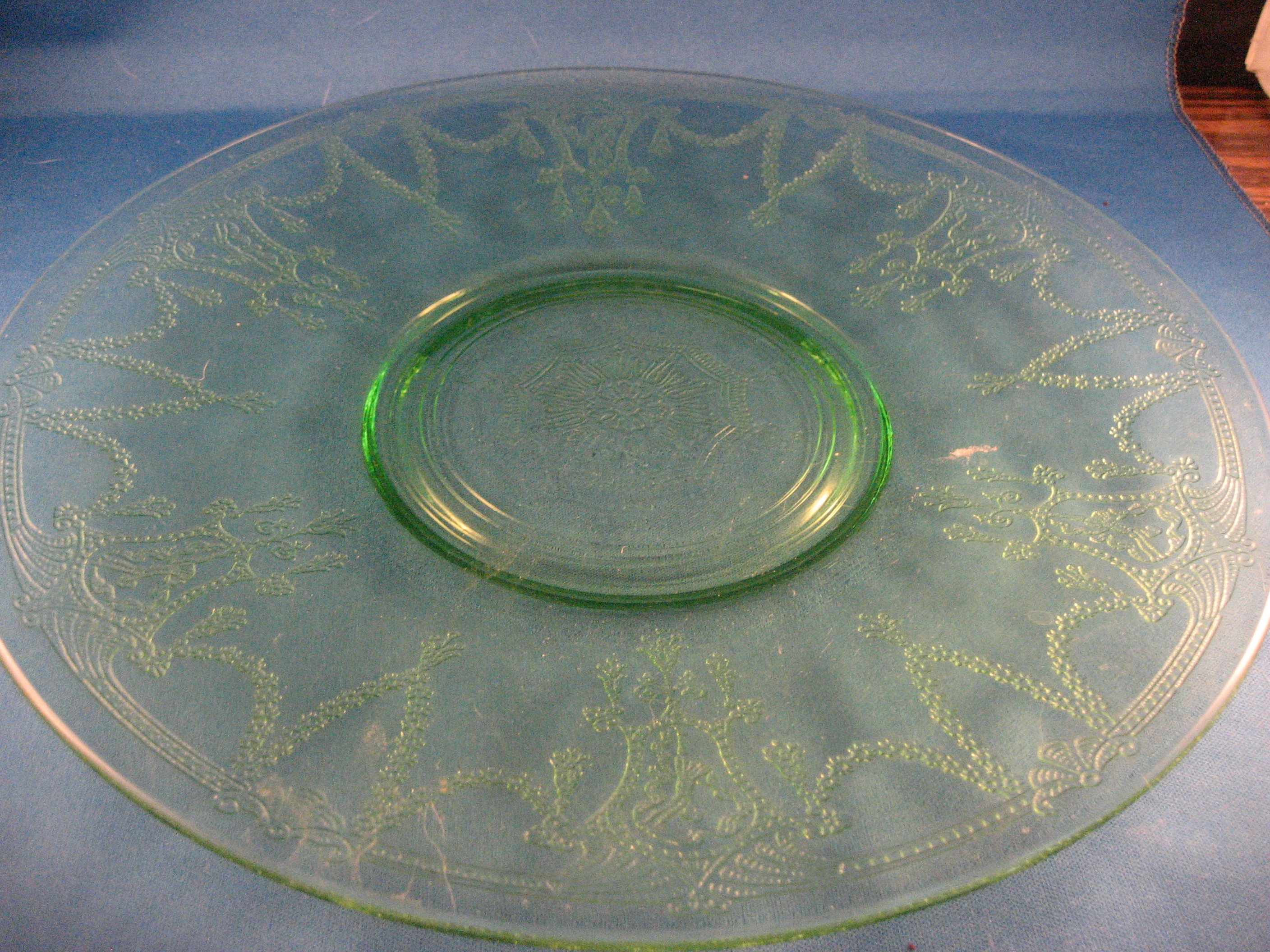 10" Green Depression Glass Plate