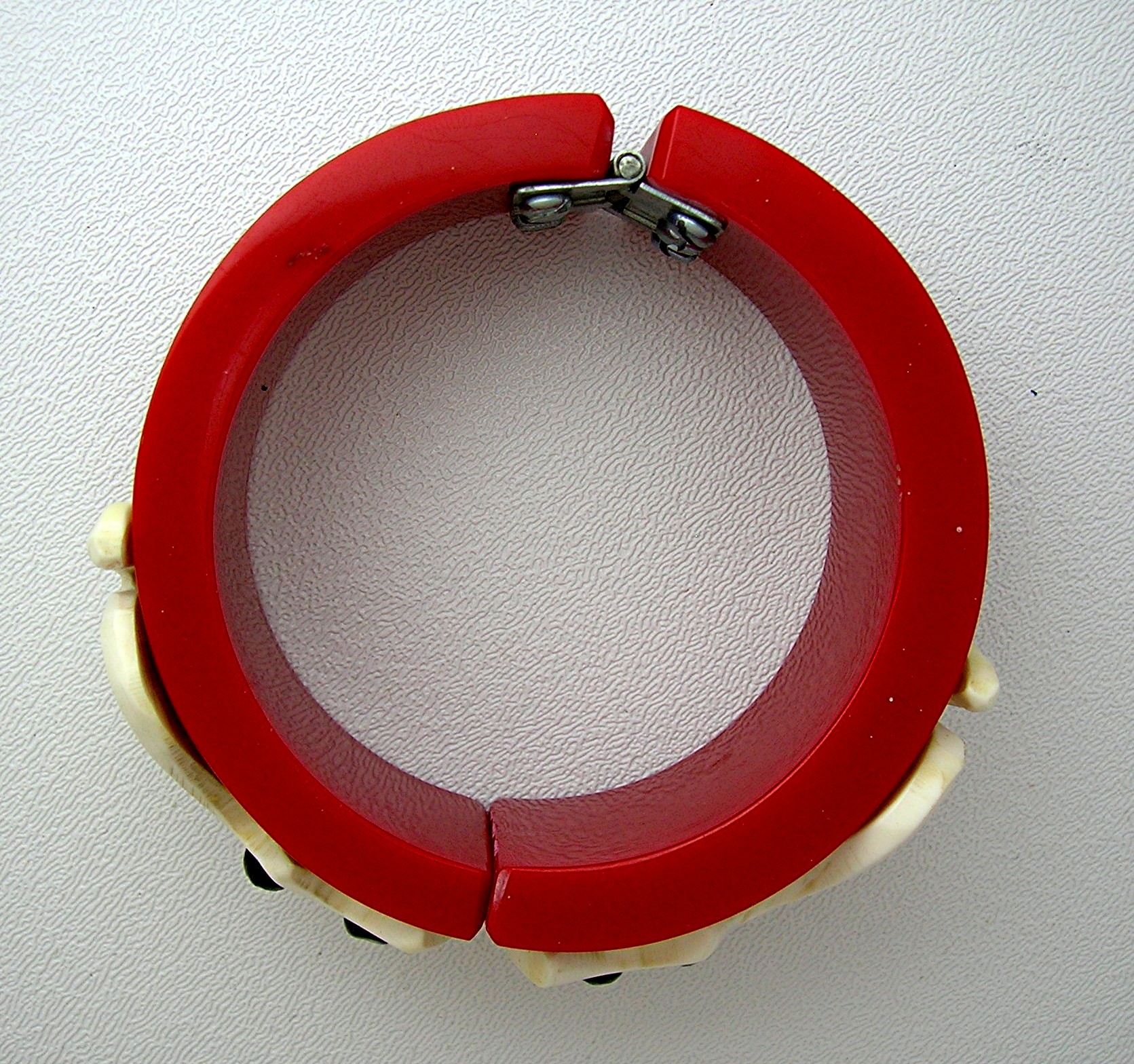 Plastic Lucite Red Black White Kitty Clamper Bracelet