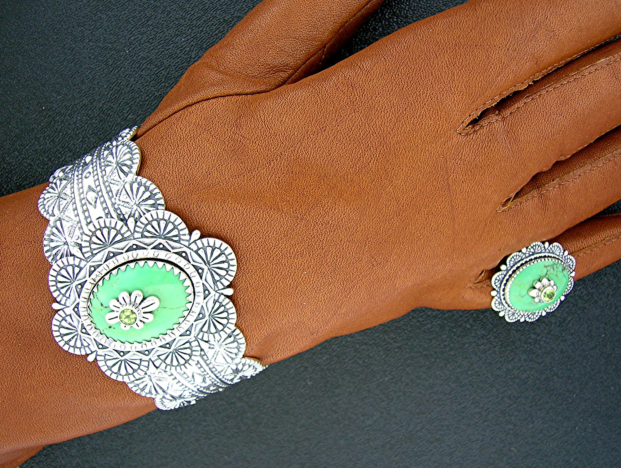 Sterling Silver Artist Mojave  Green Turquoise Peridot
