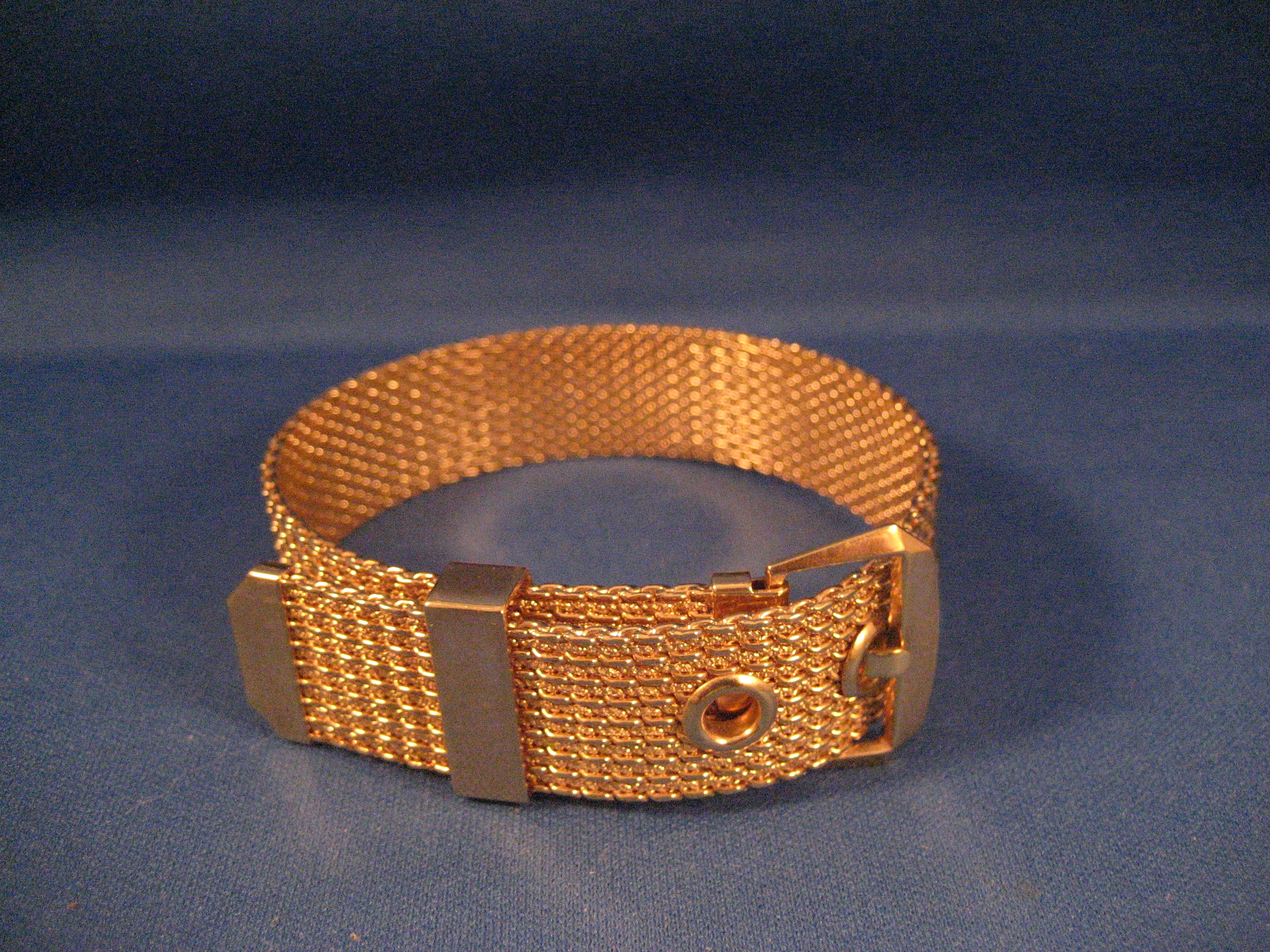 Avon Mesh Buckle Bracelet