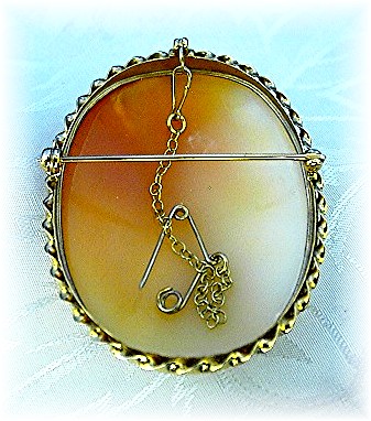 Brooch 14K Gold Handcarved Shell Cameo