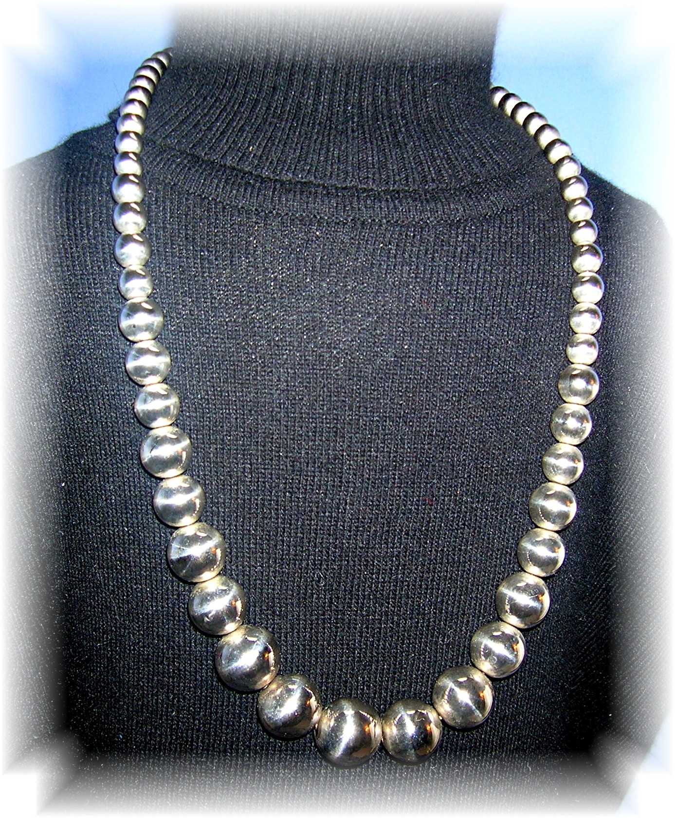 Necklace 24 Inch Graduated Silver Beads