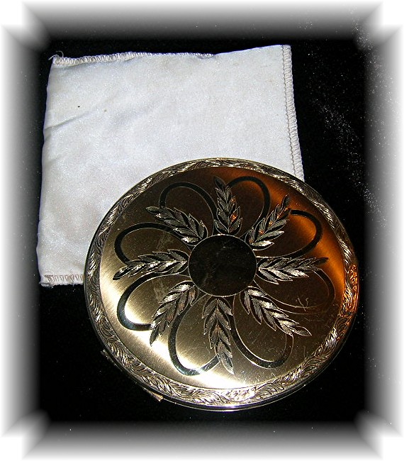 Compact Vintage Elgin American Powder