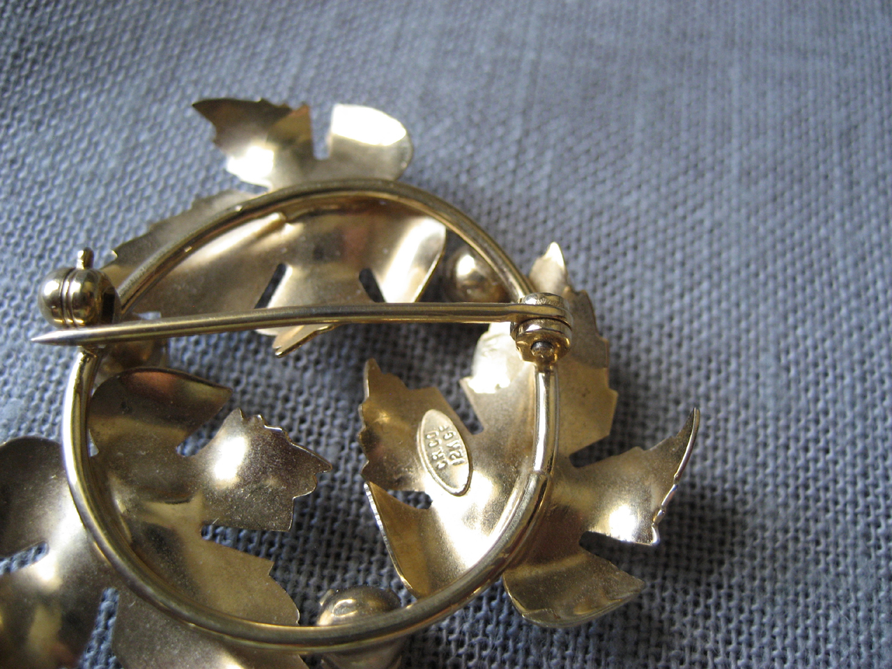 Reis 12K Gold Leaf and Pearl Brooch