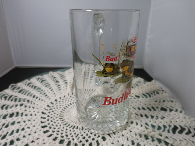 Budweiser Frog Beer Mug Glass Stein Large Holds 24 fluid ounces