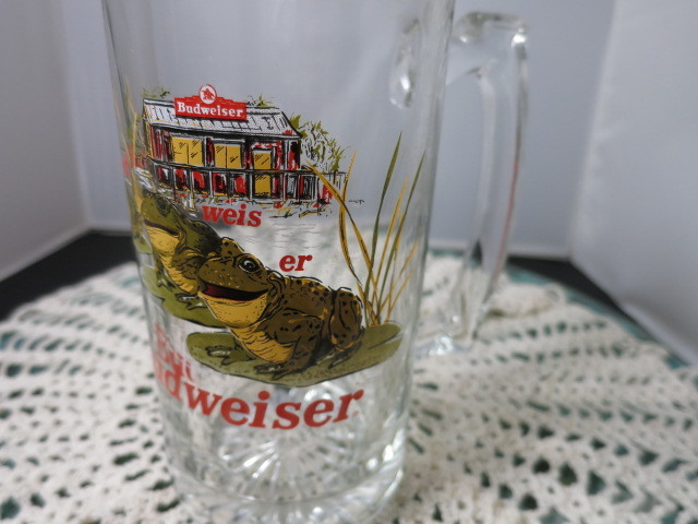 Budweiser Frog Beer Mug Glass Stein Large Holds 24 fluid ounces