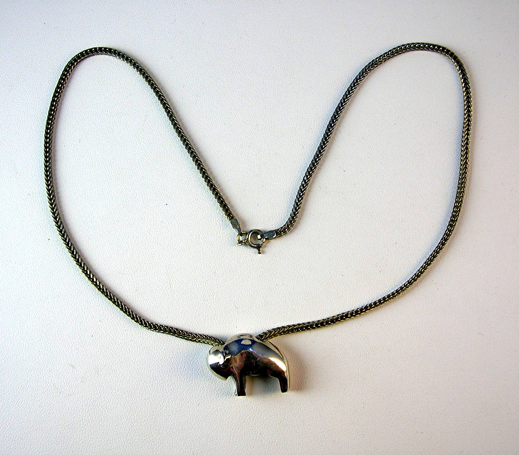 Danecrft  Sterling Silver Chain with Buffalo