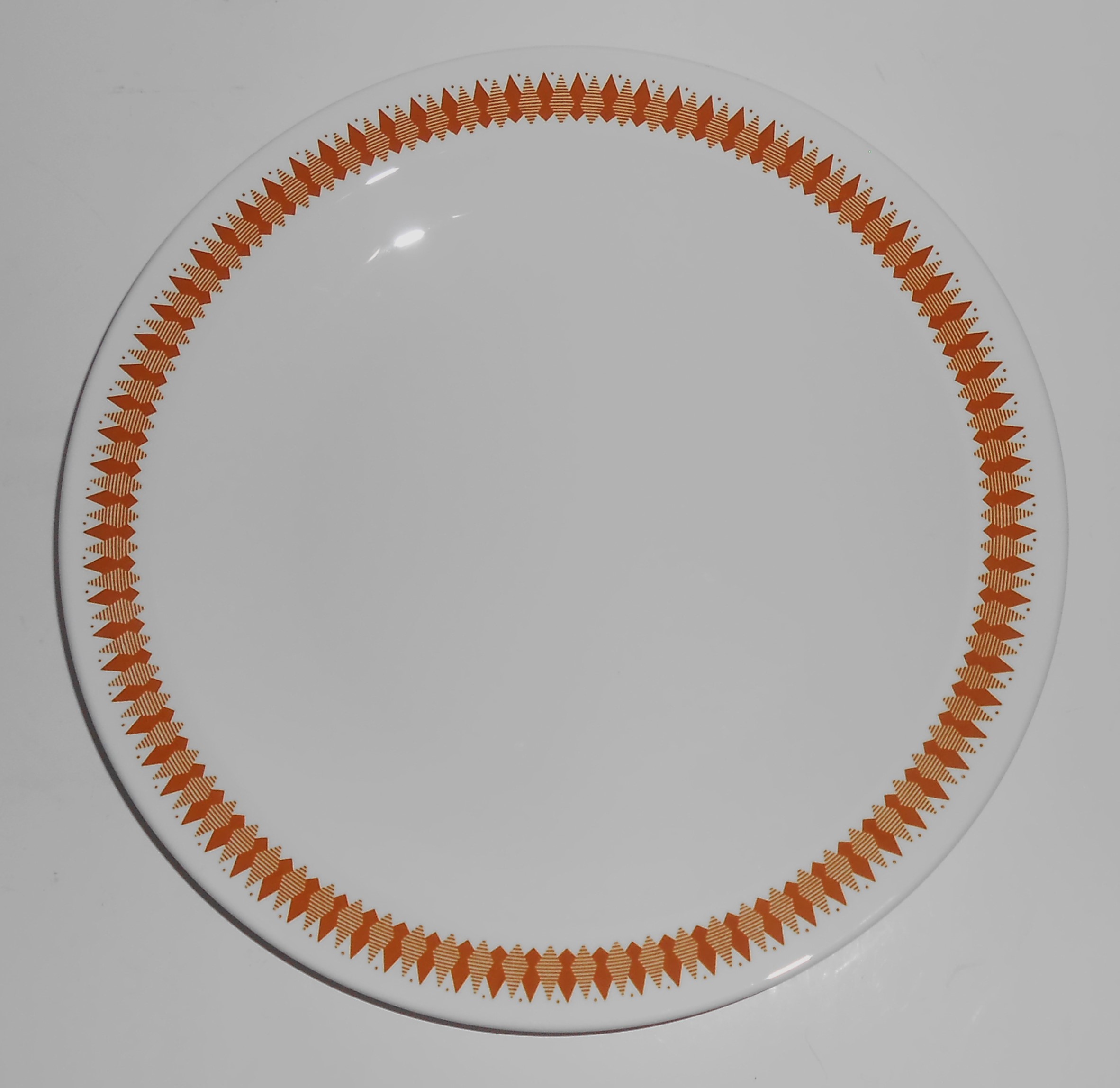 Corning China MCM Proceram Rust Diamond Dots Lunch Pla