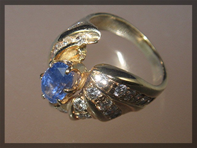 Ring 14K Gold Tanzanite & Diamond