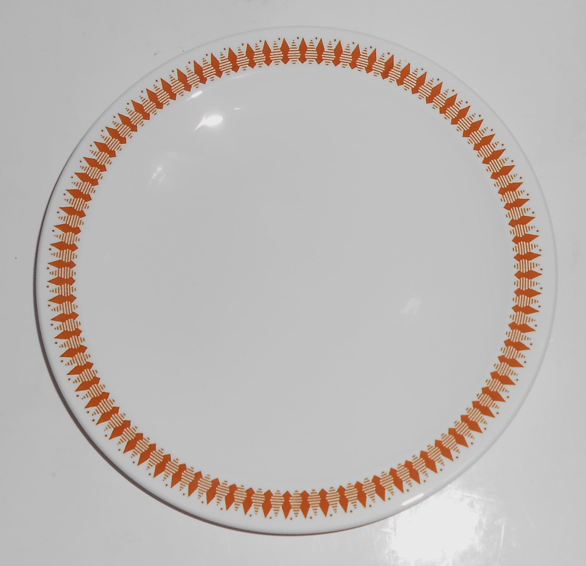 Corning China MCM Proceram Rust Diamond Dots Bread Pla