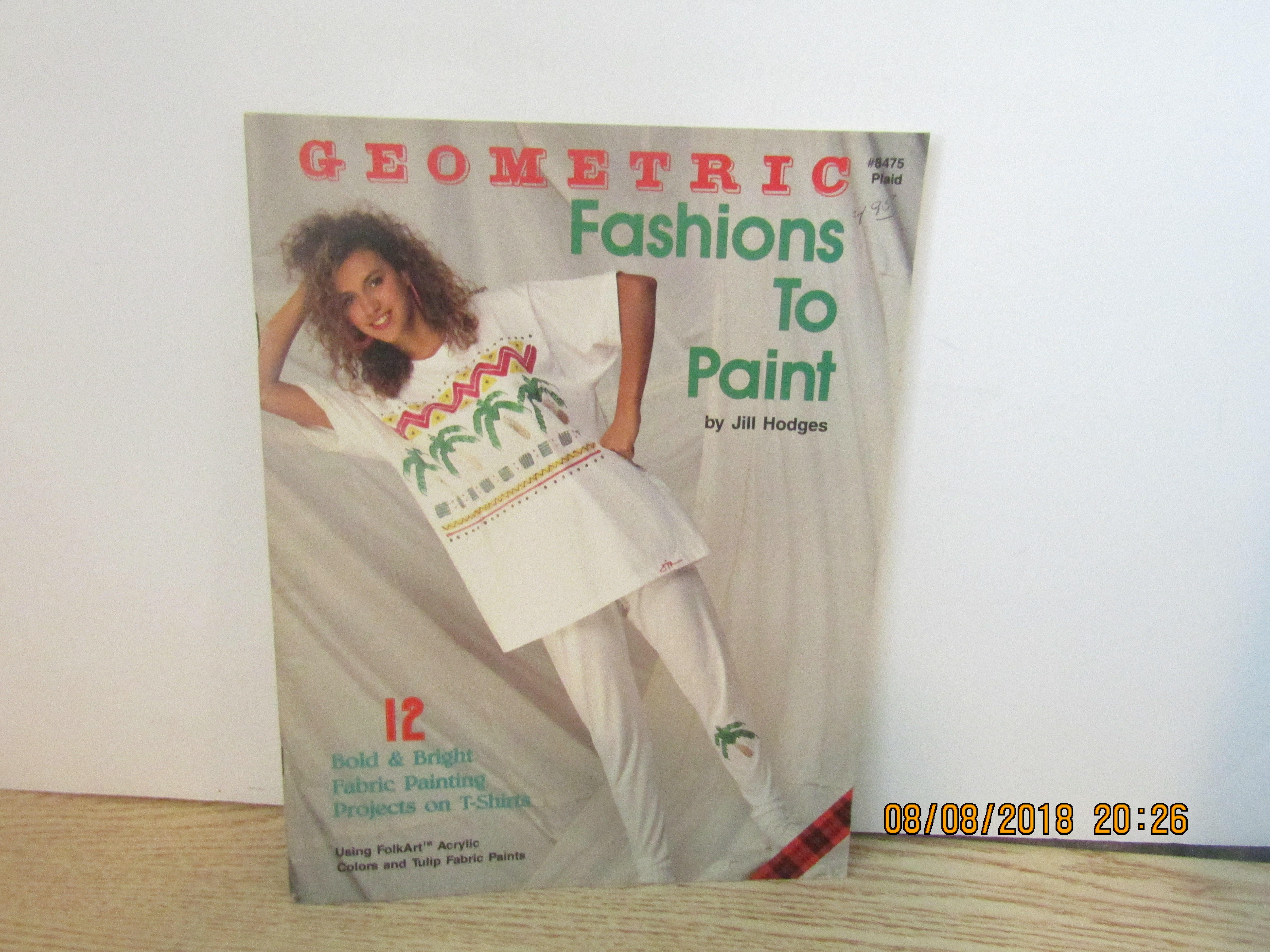 Plaid Book Geometric Fashions To Paint #8475