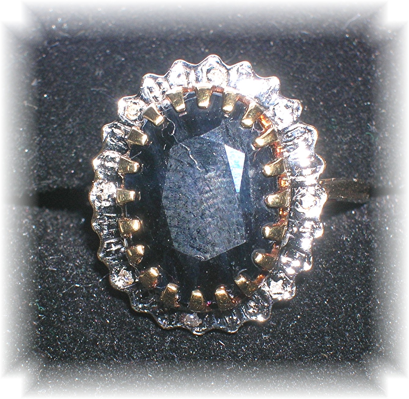 Ring 10K Gold Sapphire Diamond Princess Diana