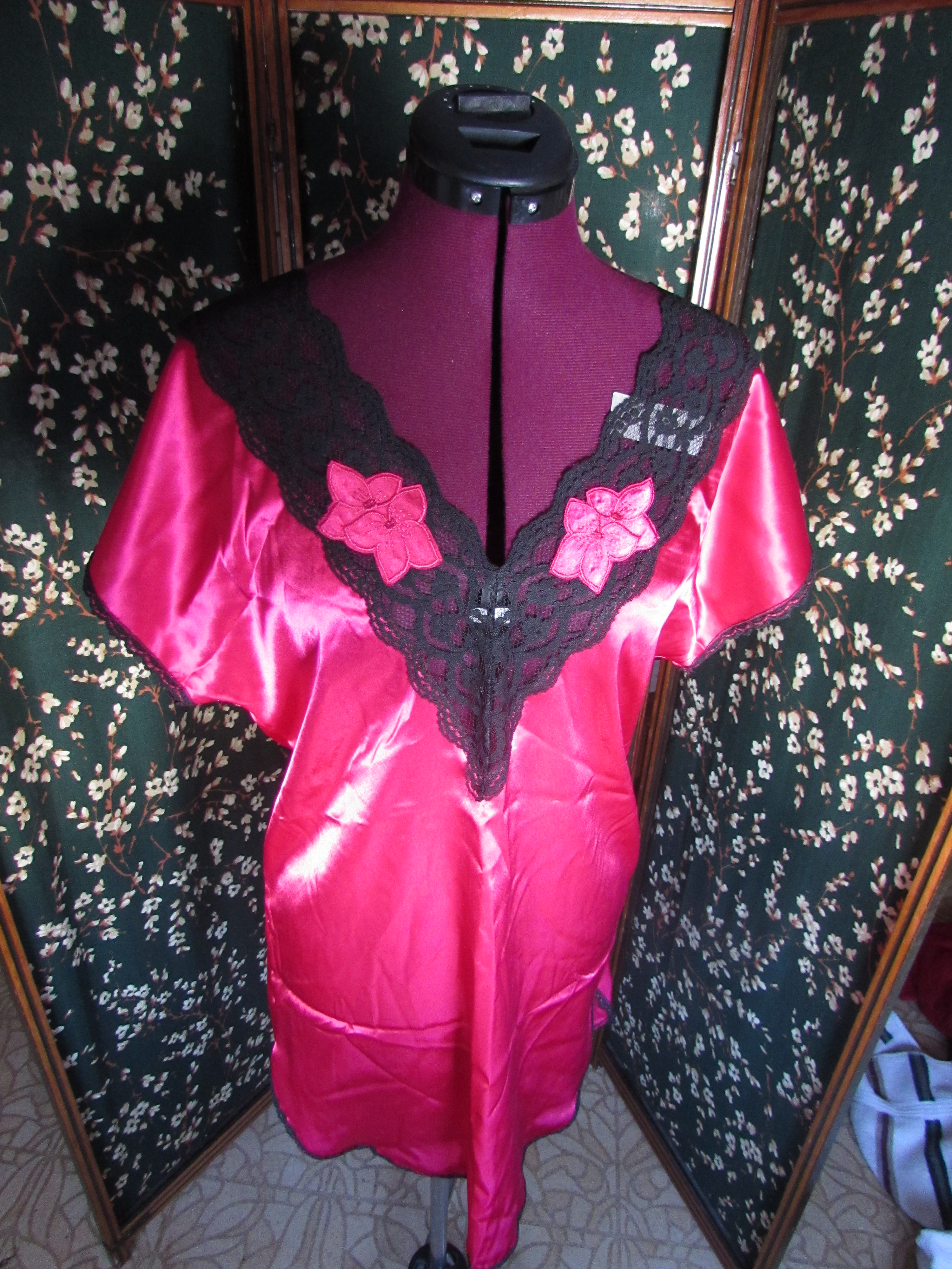 Vintage Red with Black lace Night Gown Size Med