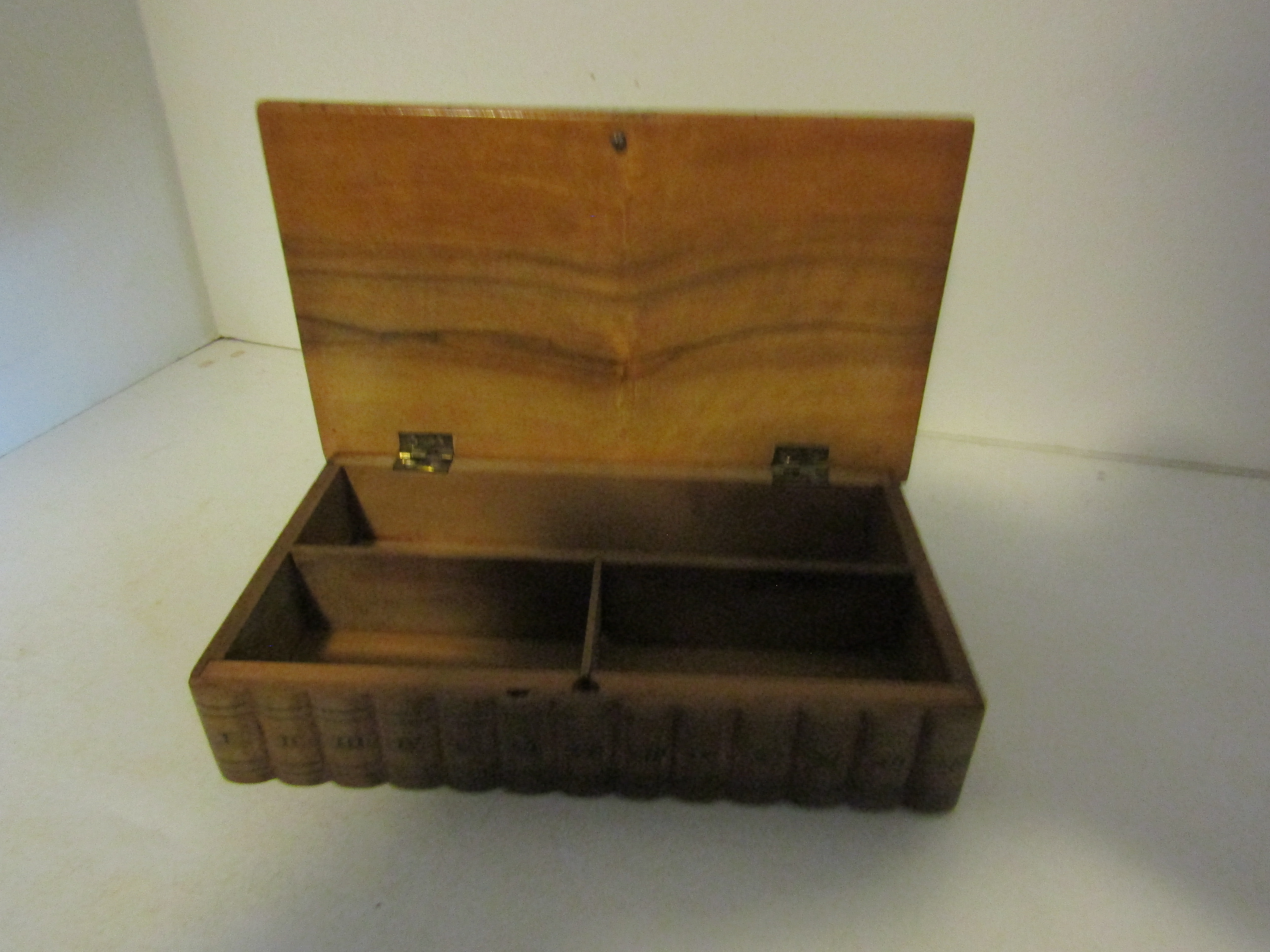 Vintage Wooden Orenital Dancer Design Storage Box