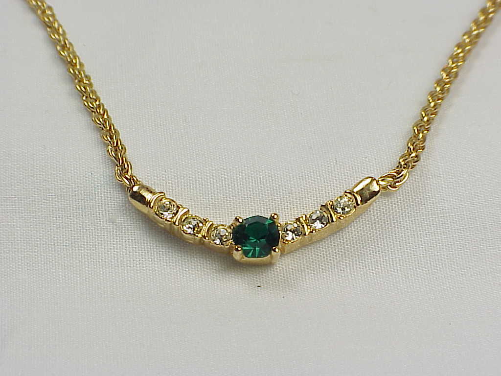 Emerald Green And Clear Rhinestone Gold Tone Necklace Signed Roman