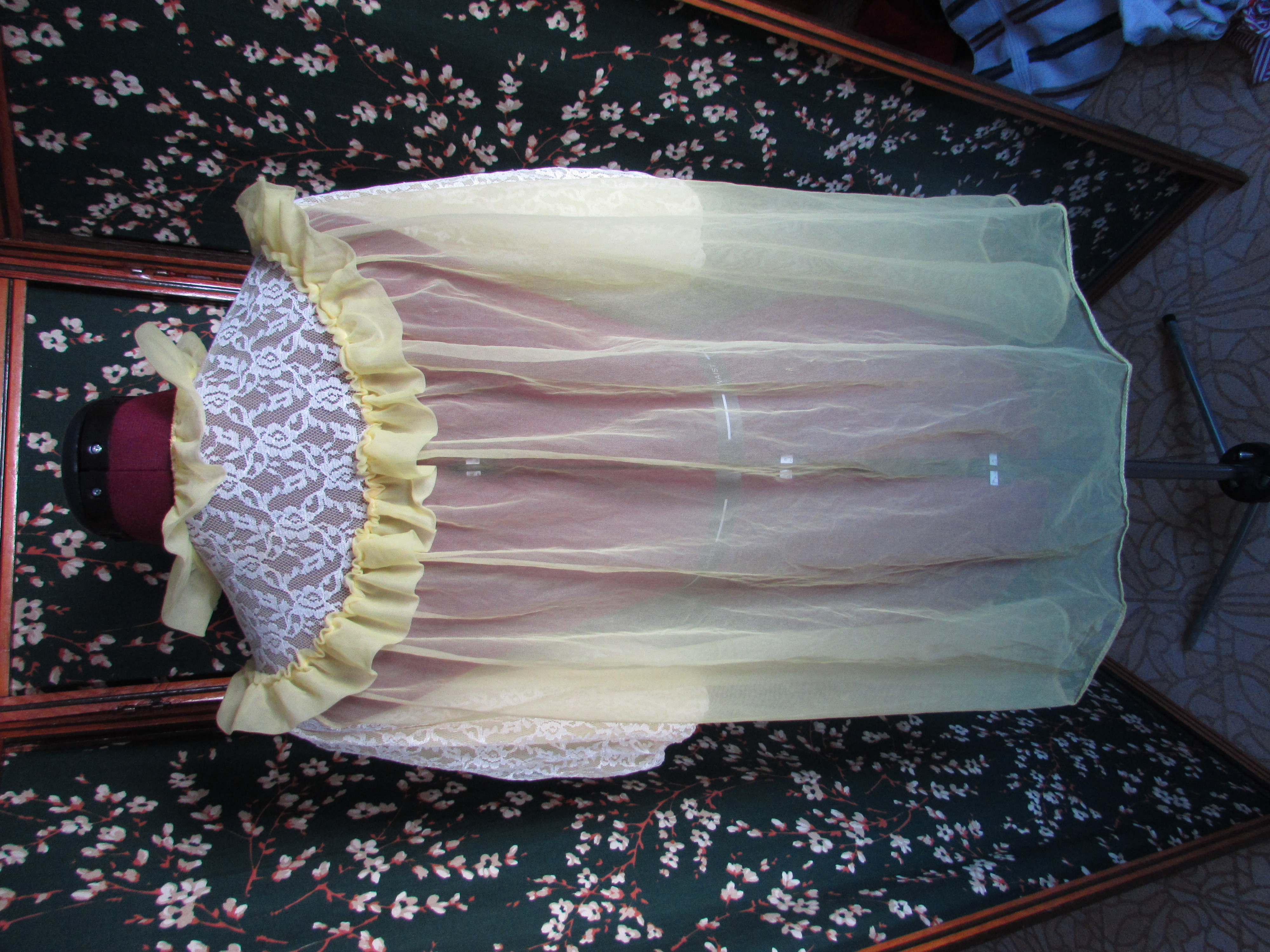 Vintage Neon Yellow Sheer Chiffon Robe size Medium