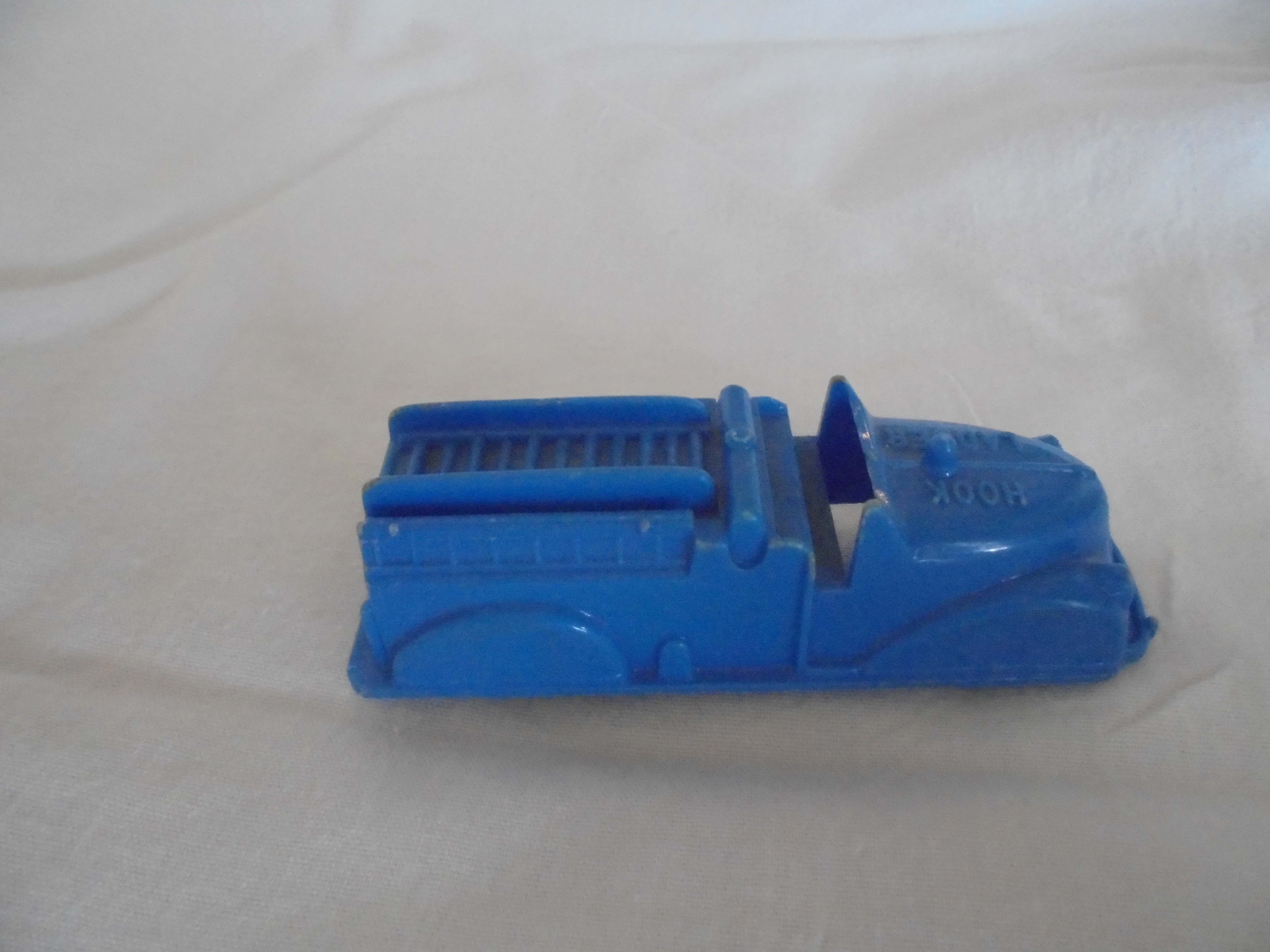 Renwal Dollhouse Hook and Ladder Truck