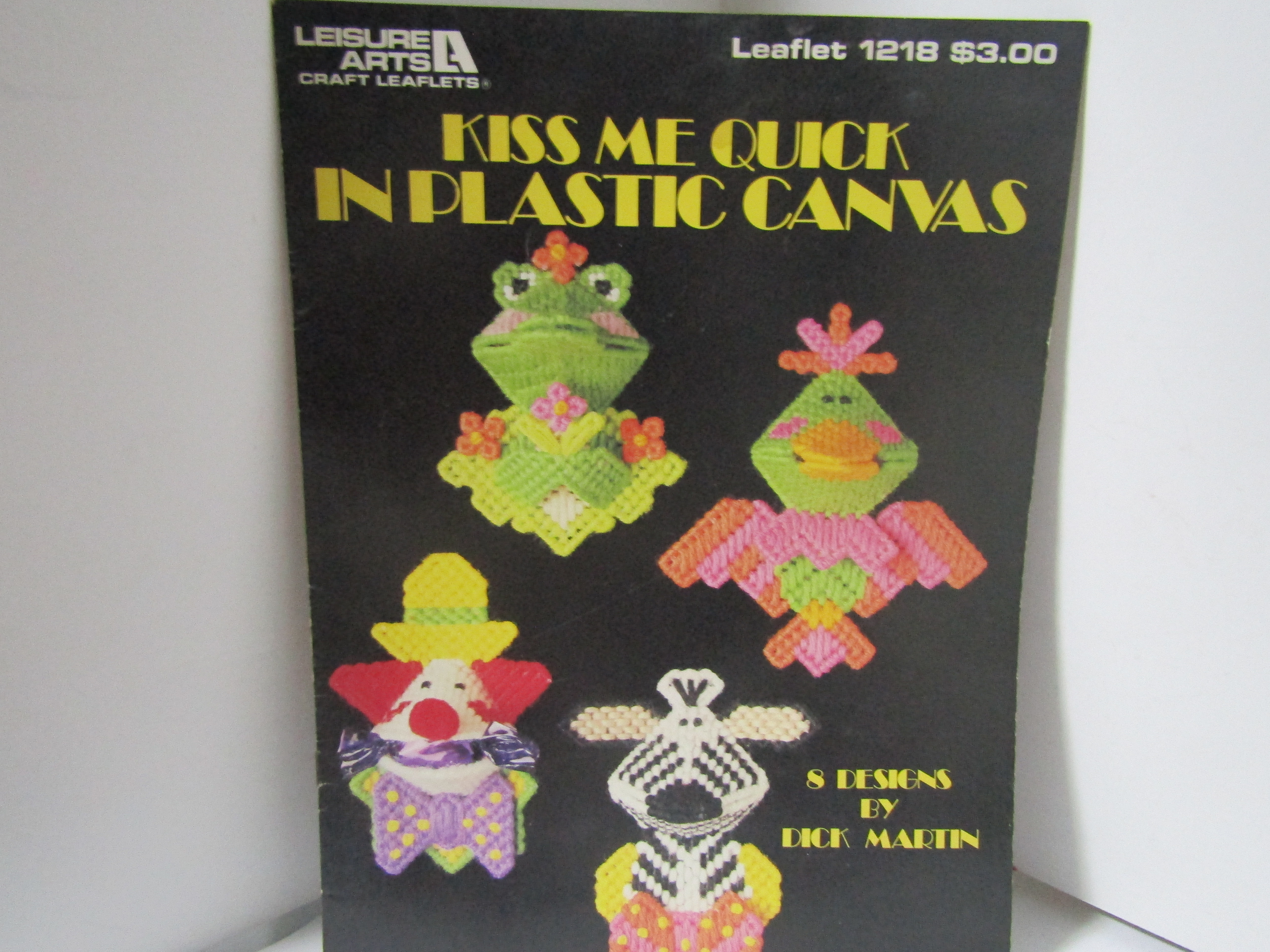 Leisure  Kiss Me Quick In Plastic Canvas #1218