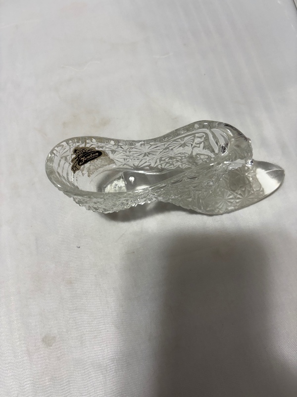 Fenton Art Glass Slipper Shoe Figurine Cat Head Daisy Button with original Label