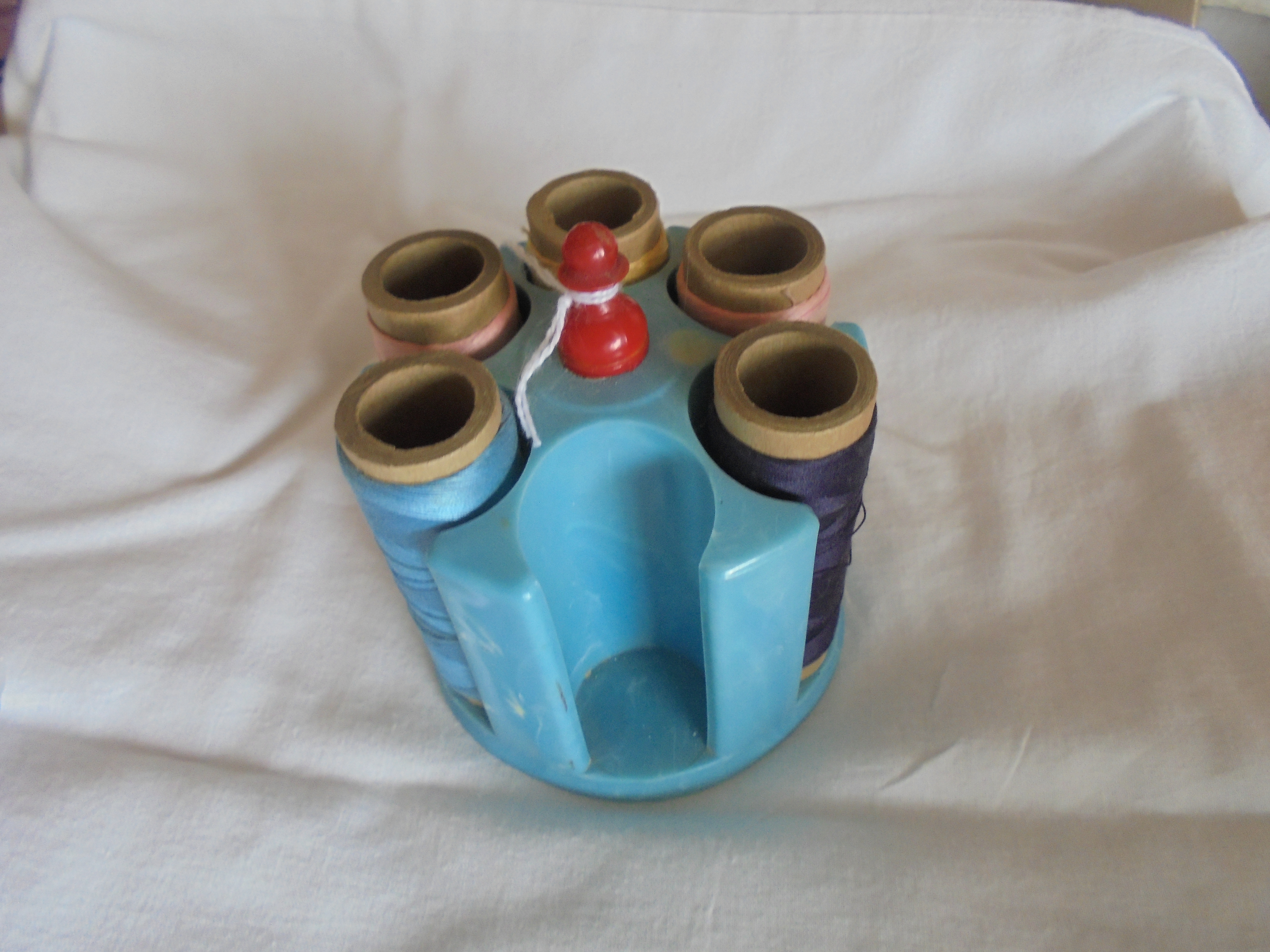 Vintage Thread Spool Sewing Caddy With Thread