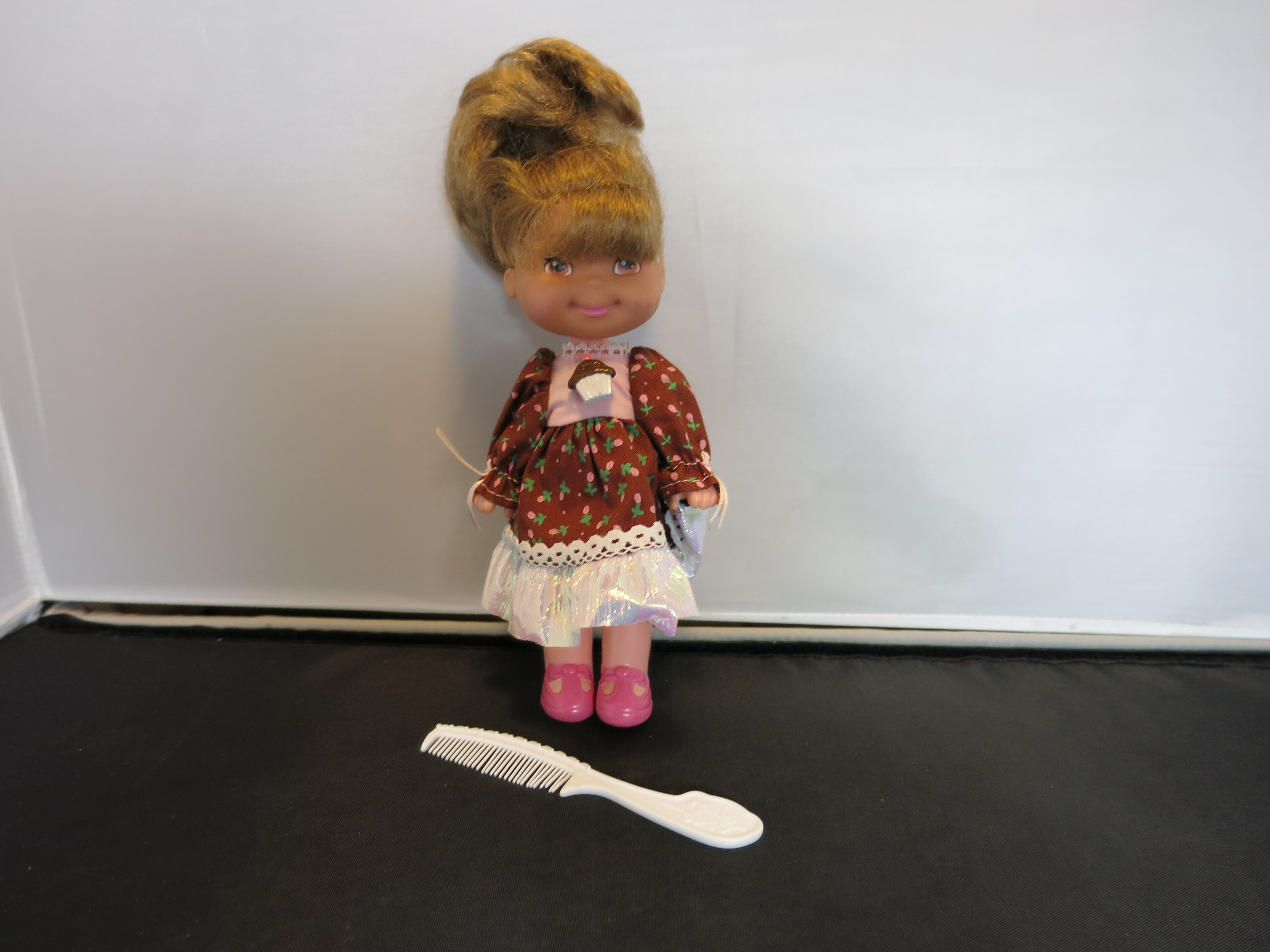 Cupcake Doll Original Mattel 1988 with comb