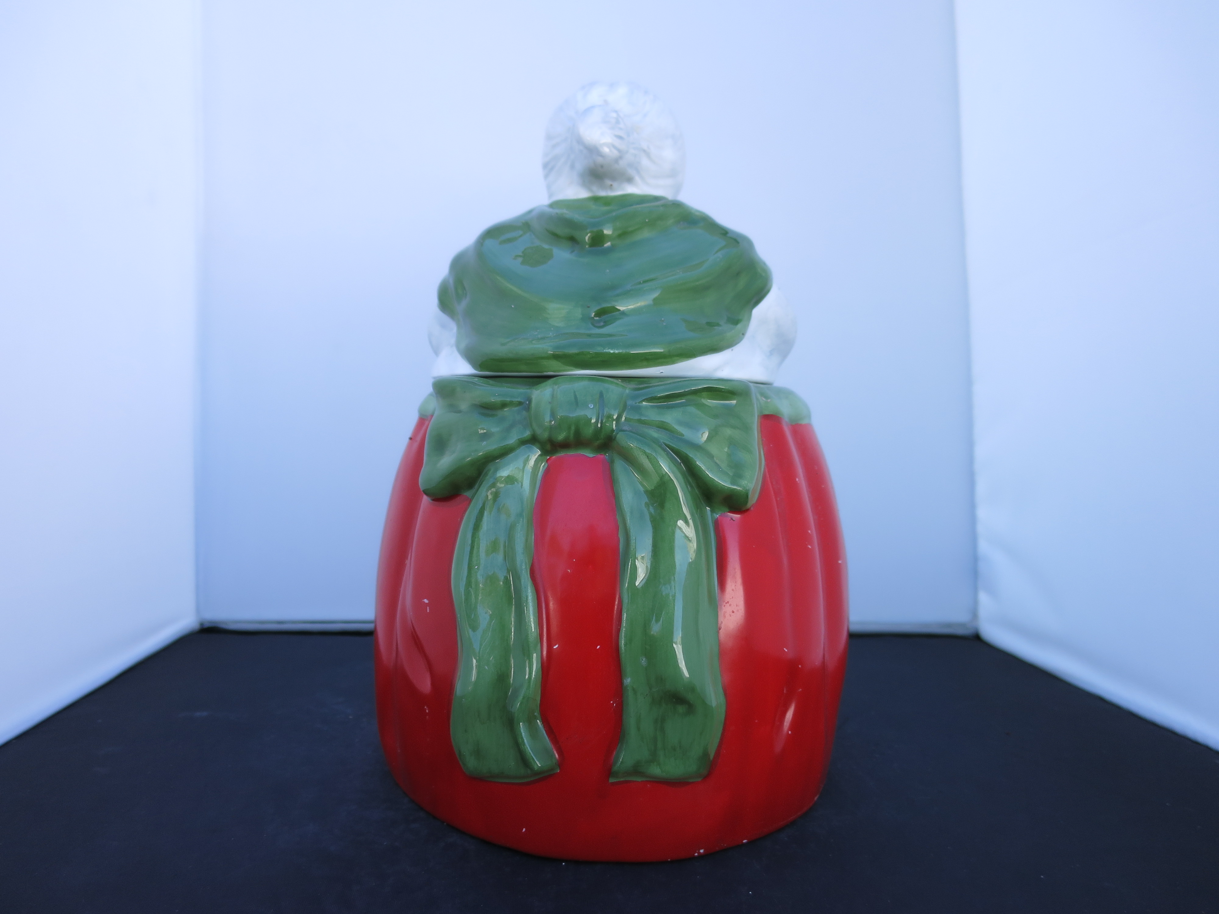 Vintage Granny Cookie Jar with cookie tray
