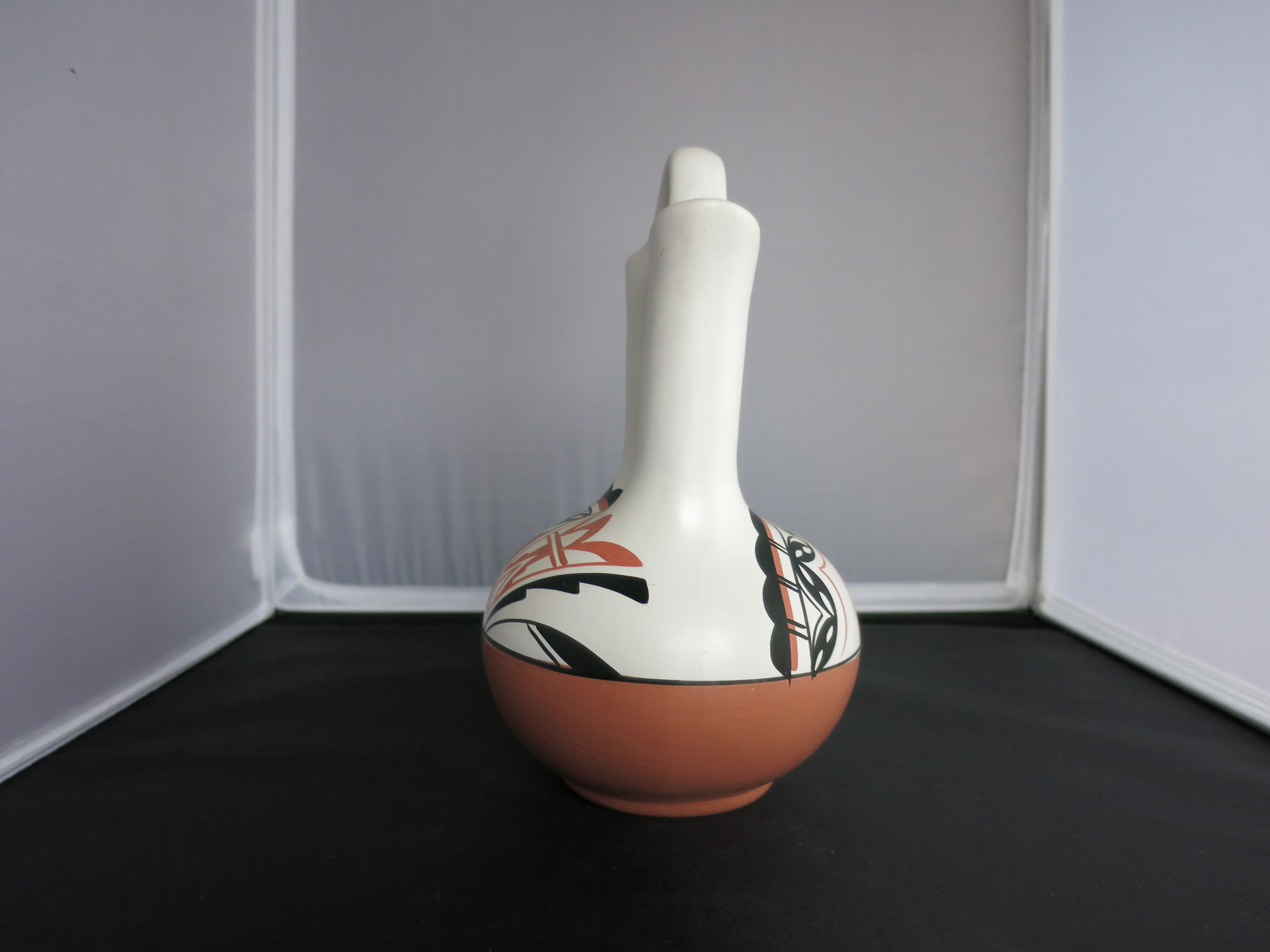 d tosa Dorela Tosa Jemez Navajo Wedding Vase signed