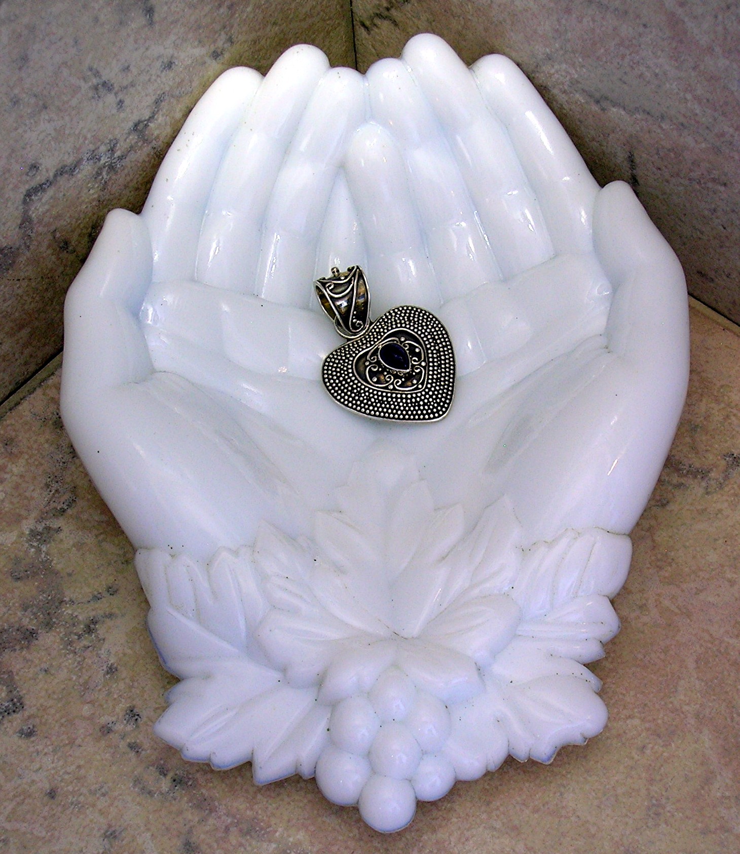 Amethyst Sterling Silver Heart pendant Signed SUARTI