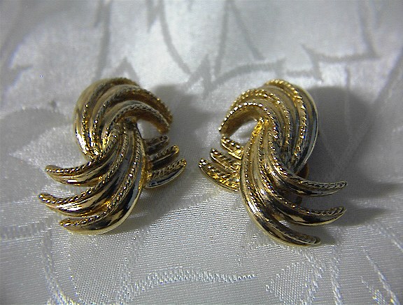 Scrolled Clip Earrings Heavy Goldtone