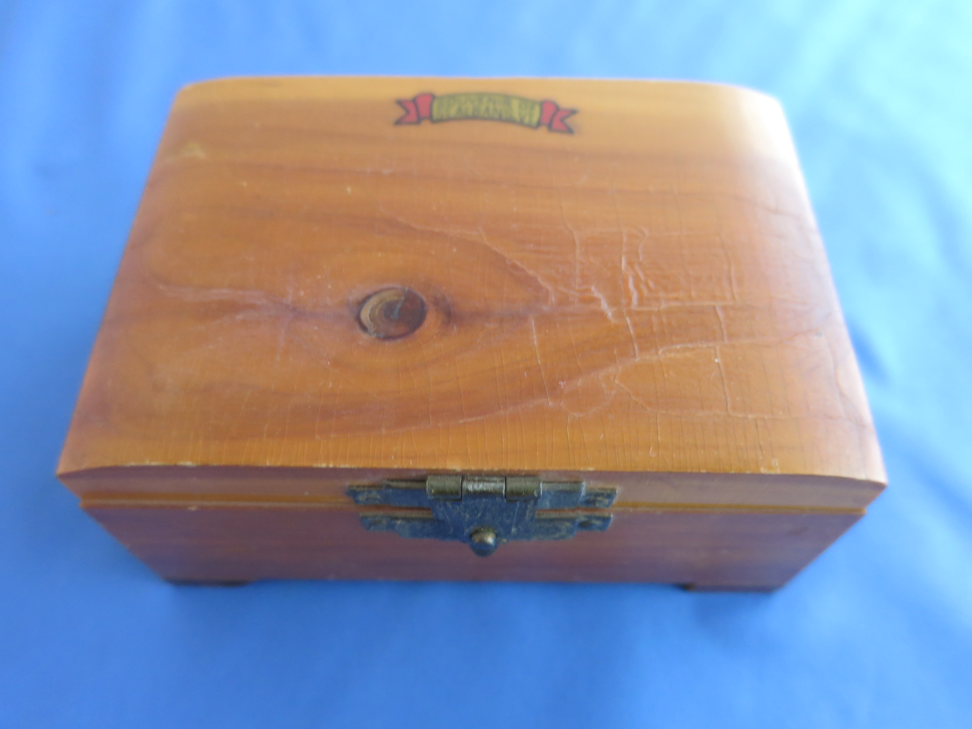 Vintage Souvenir of St. Albans VT Cedar Trinket Box