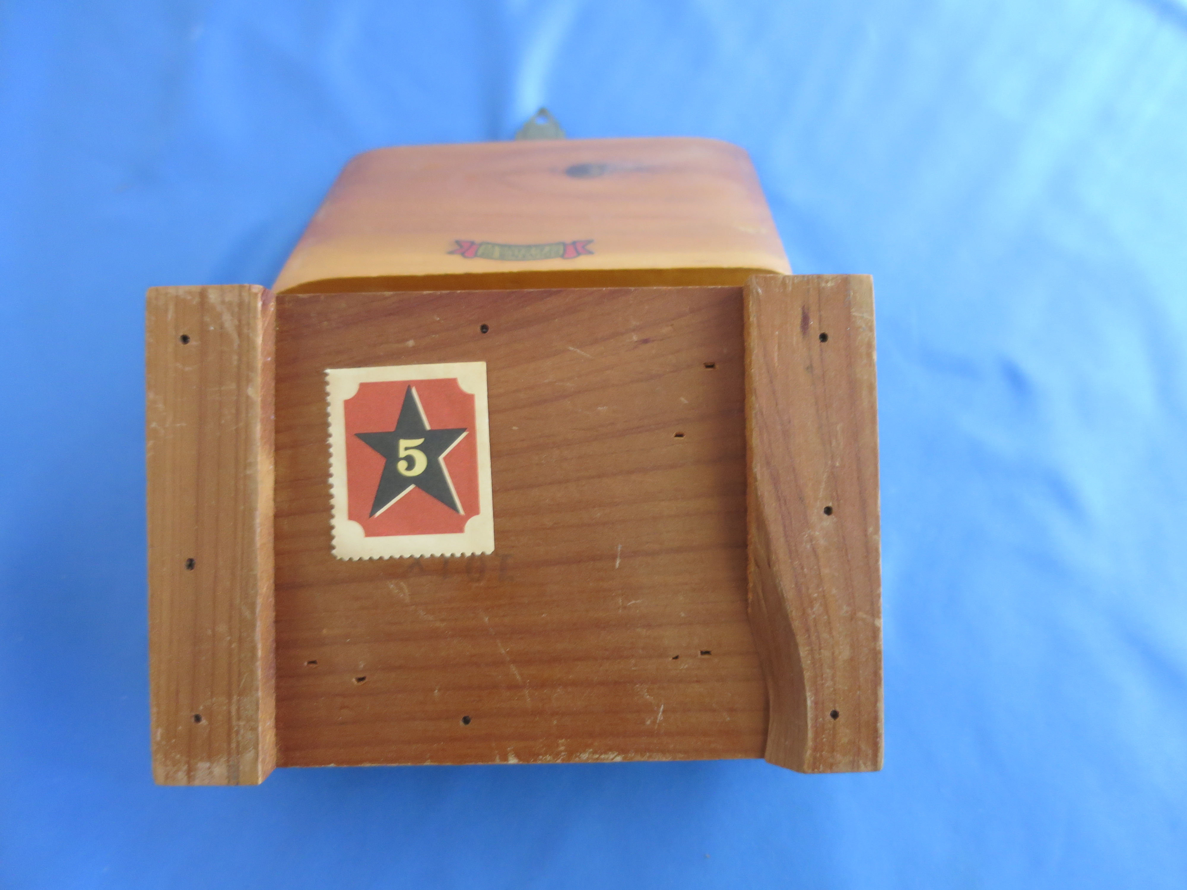 Vintage Souvenir of St. Albans VT Cedar Trinket Box