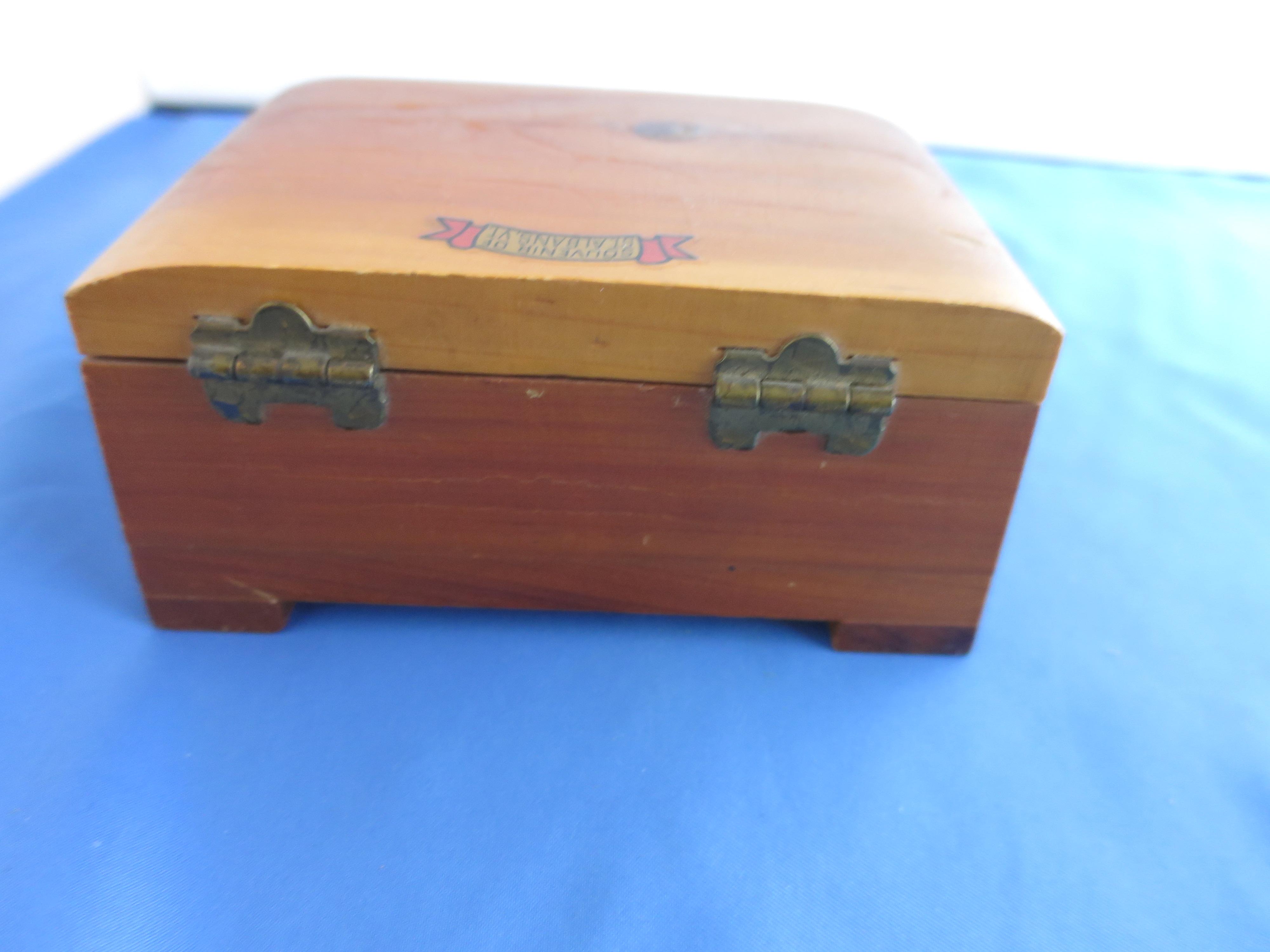 Vintage Souvenir of St. Albans VT Cedar Trinket Box